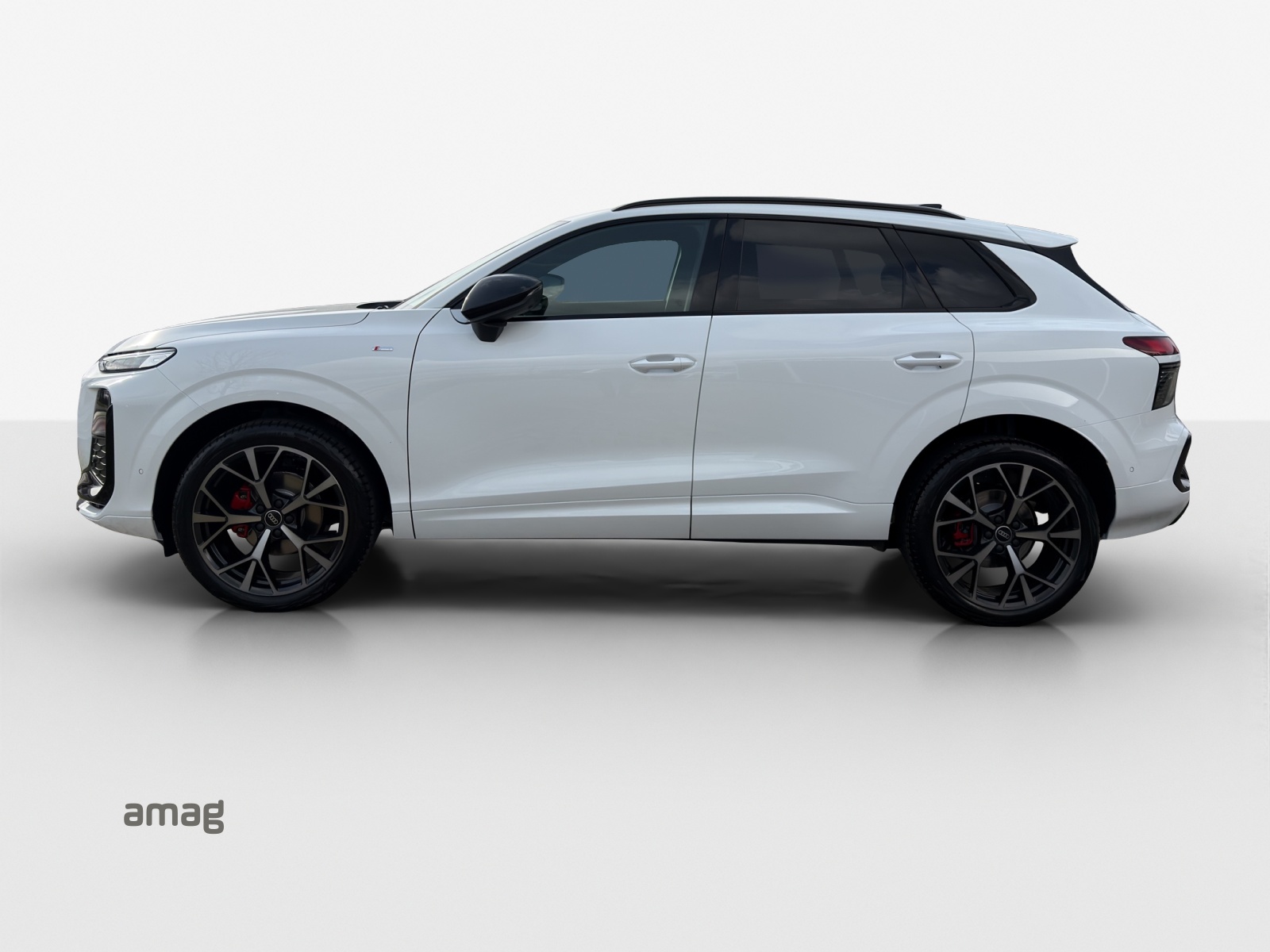 AUDI Q3 SUV 110 kW TFSI S tronic-image-1