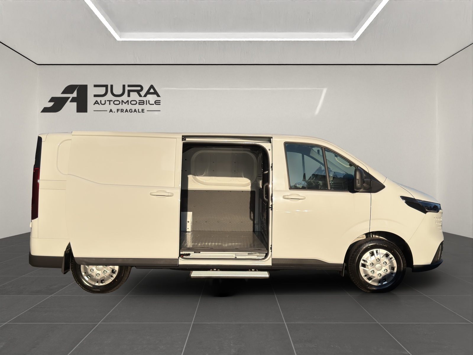 MAXUS Deliver 7 Kaw. L2H1 2.0 TD Base-image-12