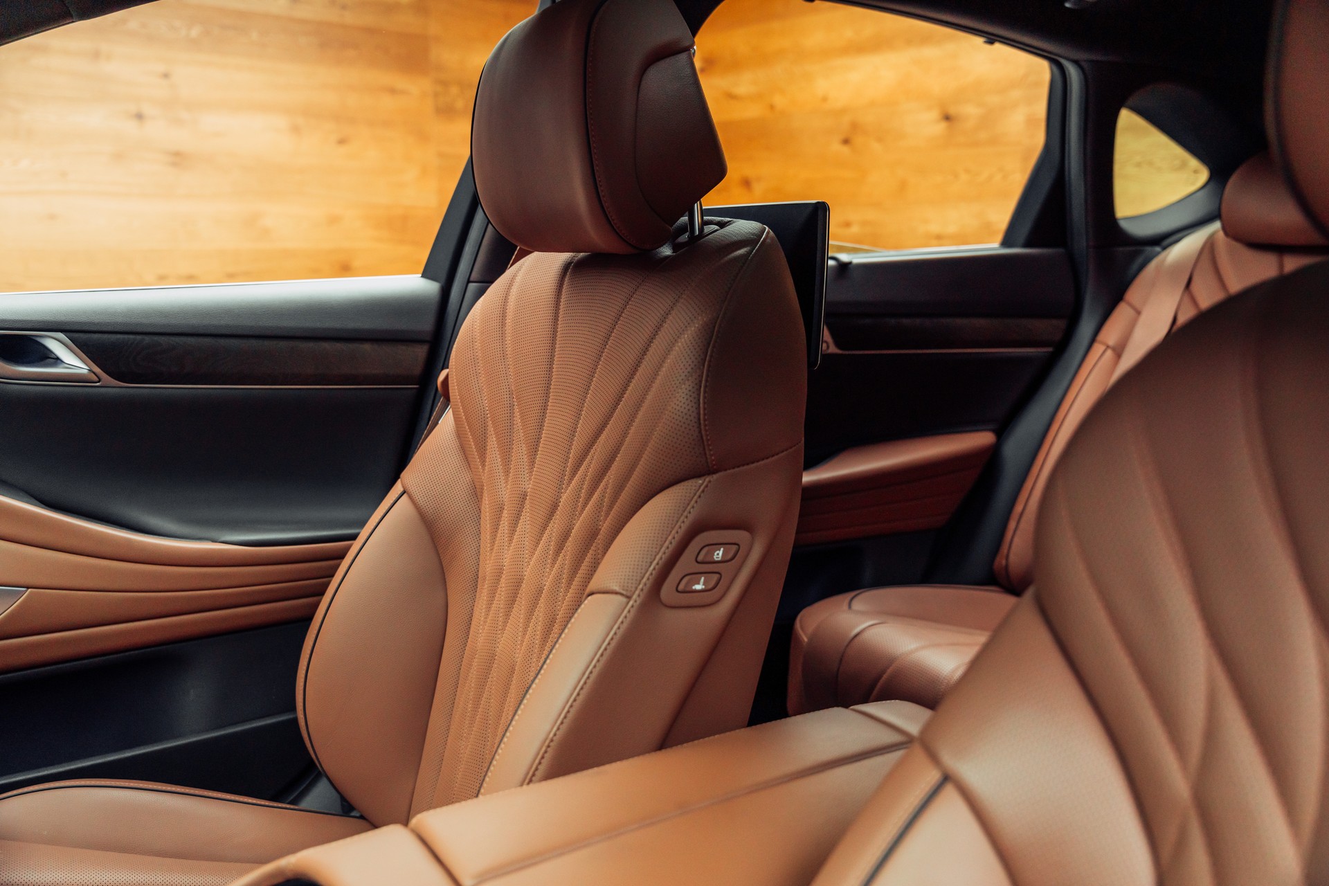 GENESIS G80 2.5 TGDI Luxus AT8 AWD-image-6