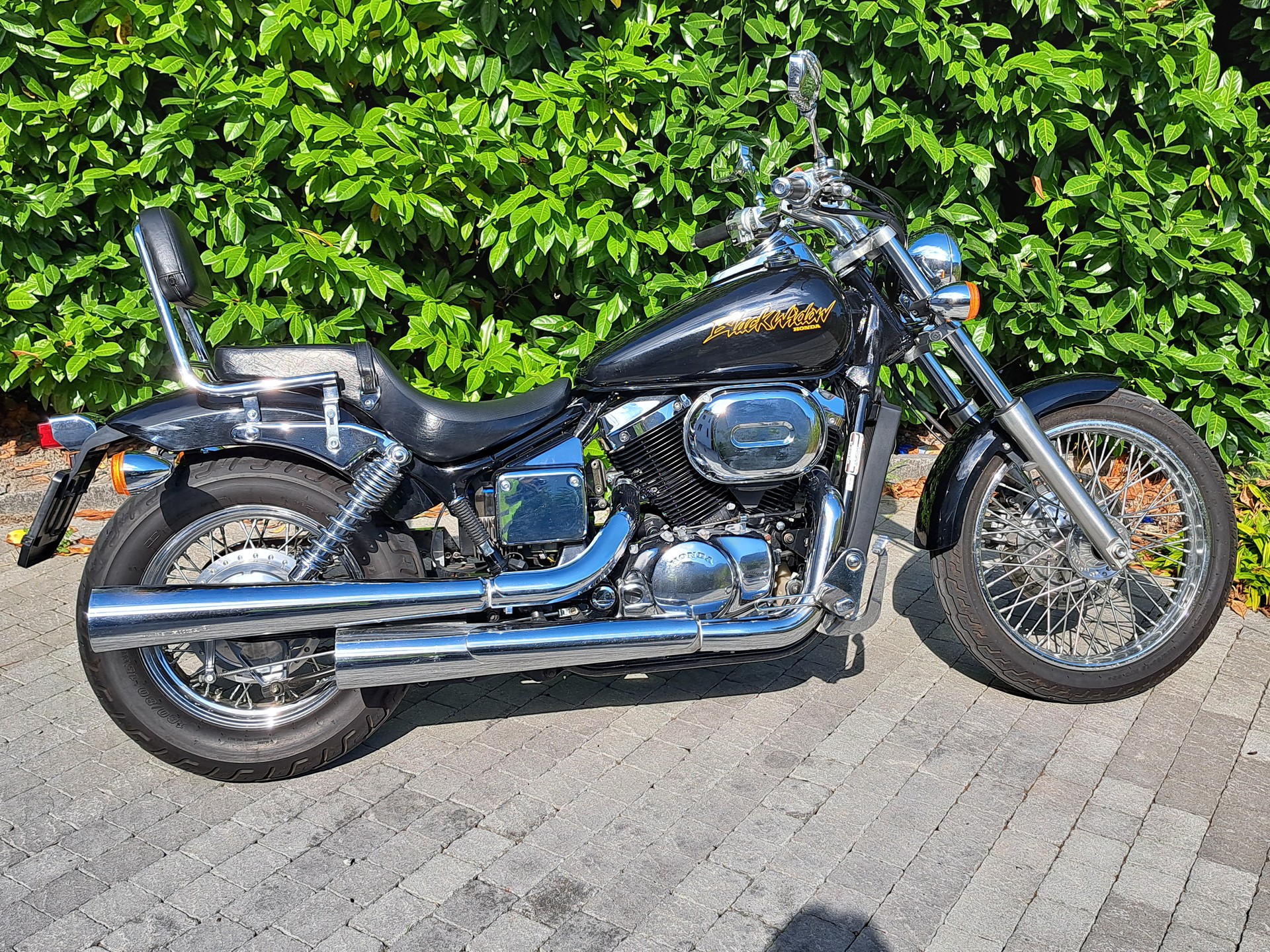 HONDA VT 750 DC Black Widow-image-2