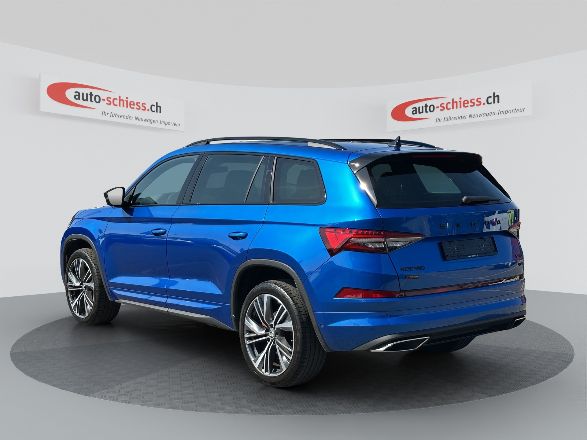 SKODA Kodiaq 2.0 TSI RS Black 4x4-image-2