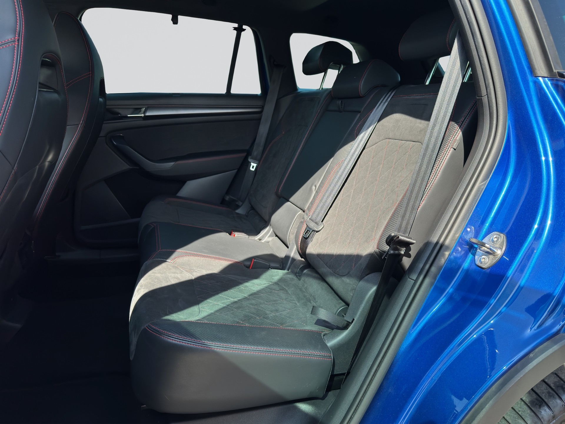 SKODA Kodiaq 2.0 TSI RS Black 4x4-image-7