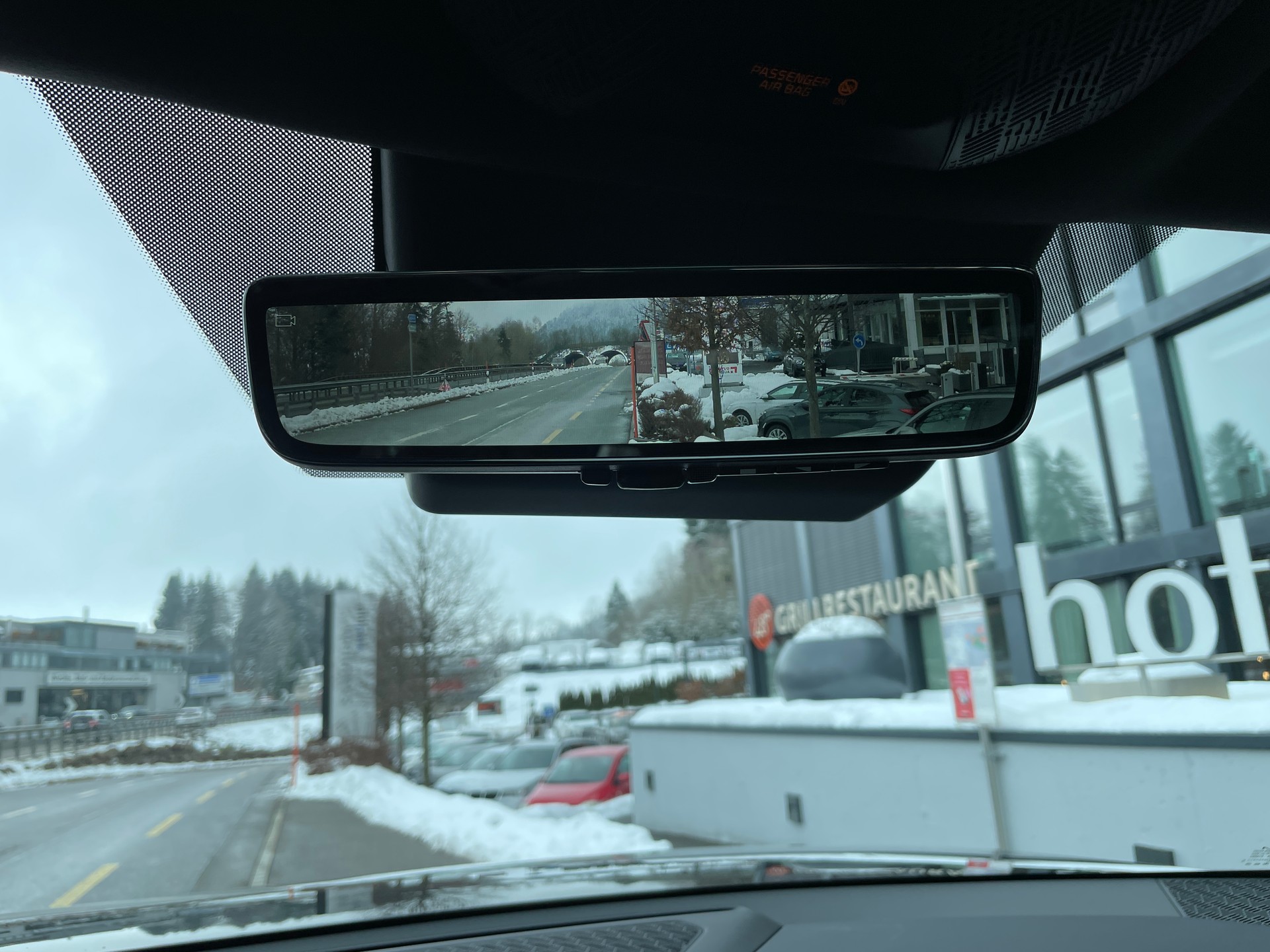 KIA EV9 99,8 kWh GT 4x4 mit Panorama Schiebedach und Digitale Rückspiegel-image-26