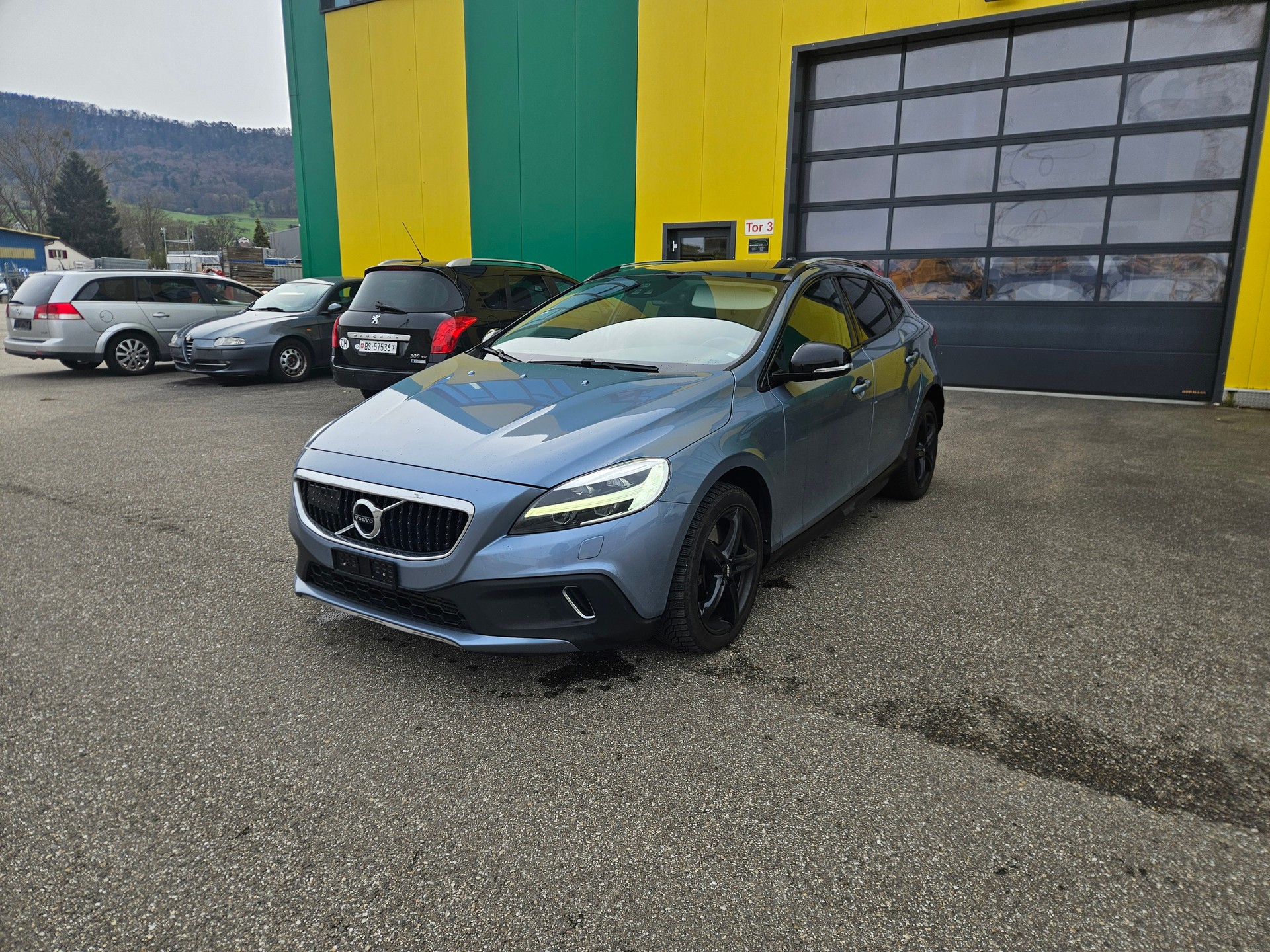VOLVO V40 Cross Country T5 AWD Summum Geartronic-image-11