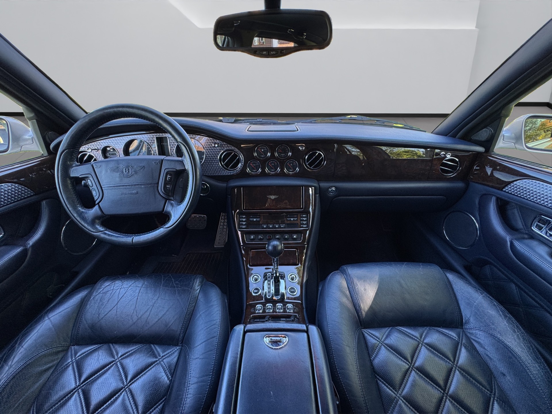 BENTLEY Arnage T-image-12