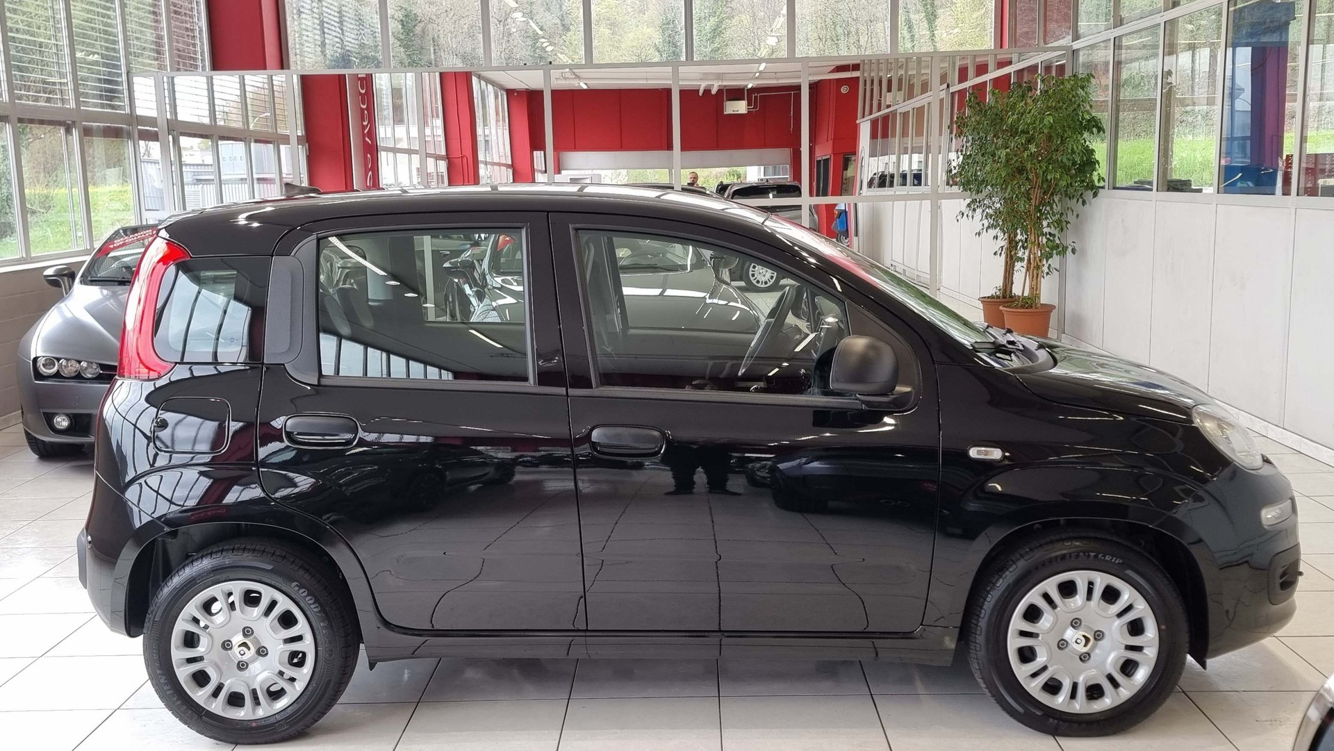 FIAT Panda 1.0 Hybrid City Life-image-5