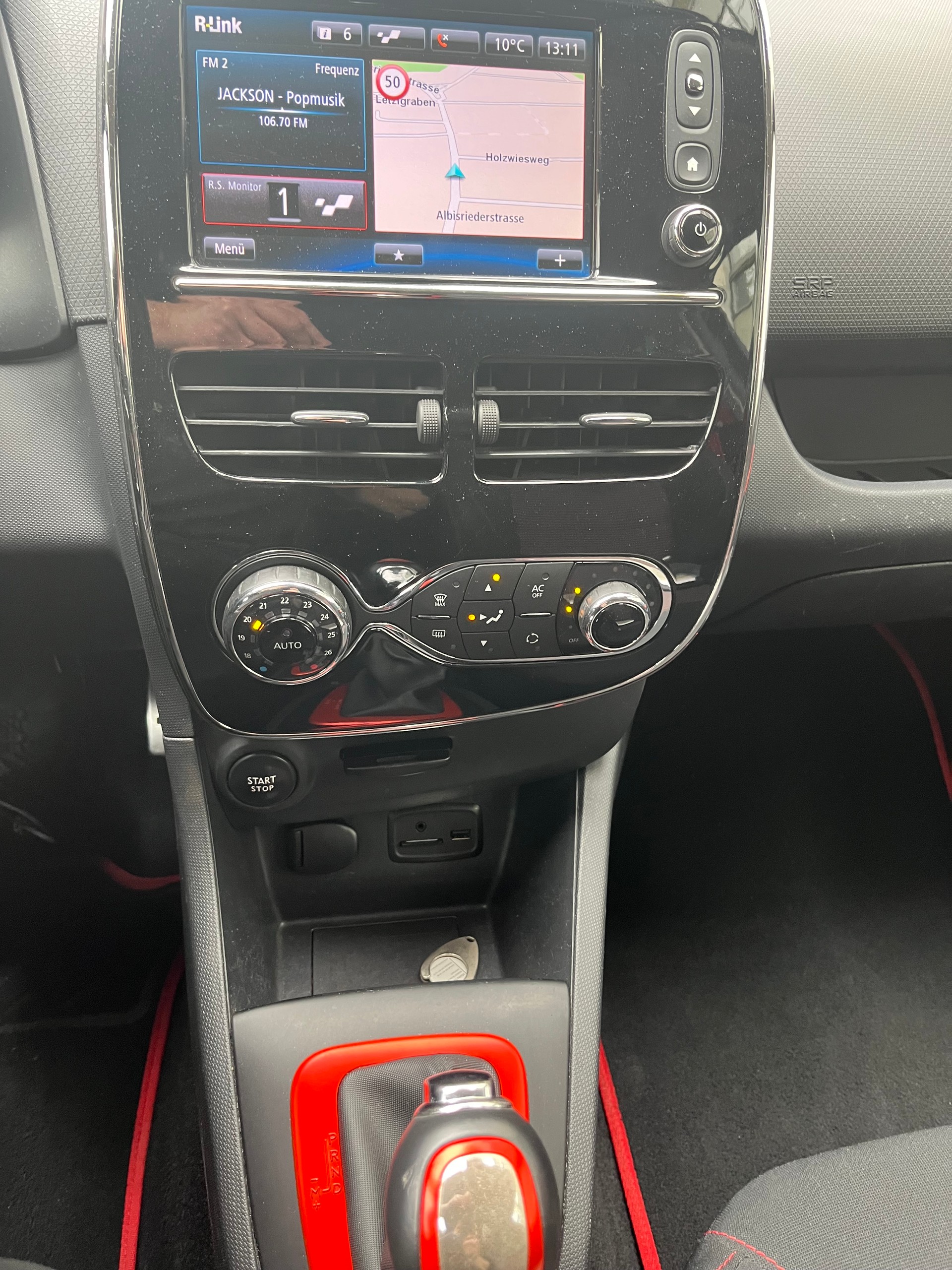 RENAULT Clio 1.6 T RS 200 EDC-image-12