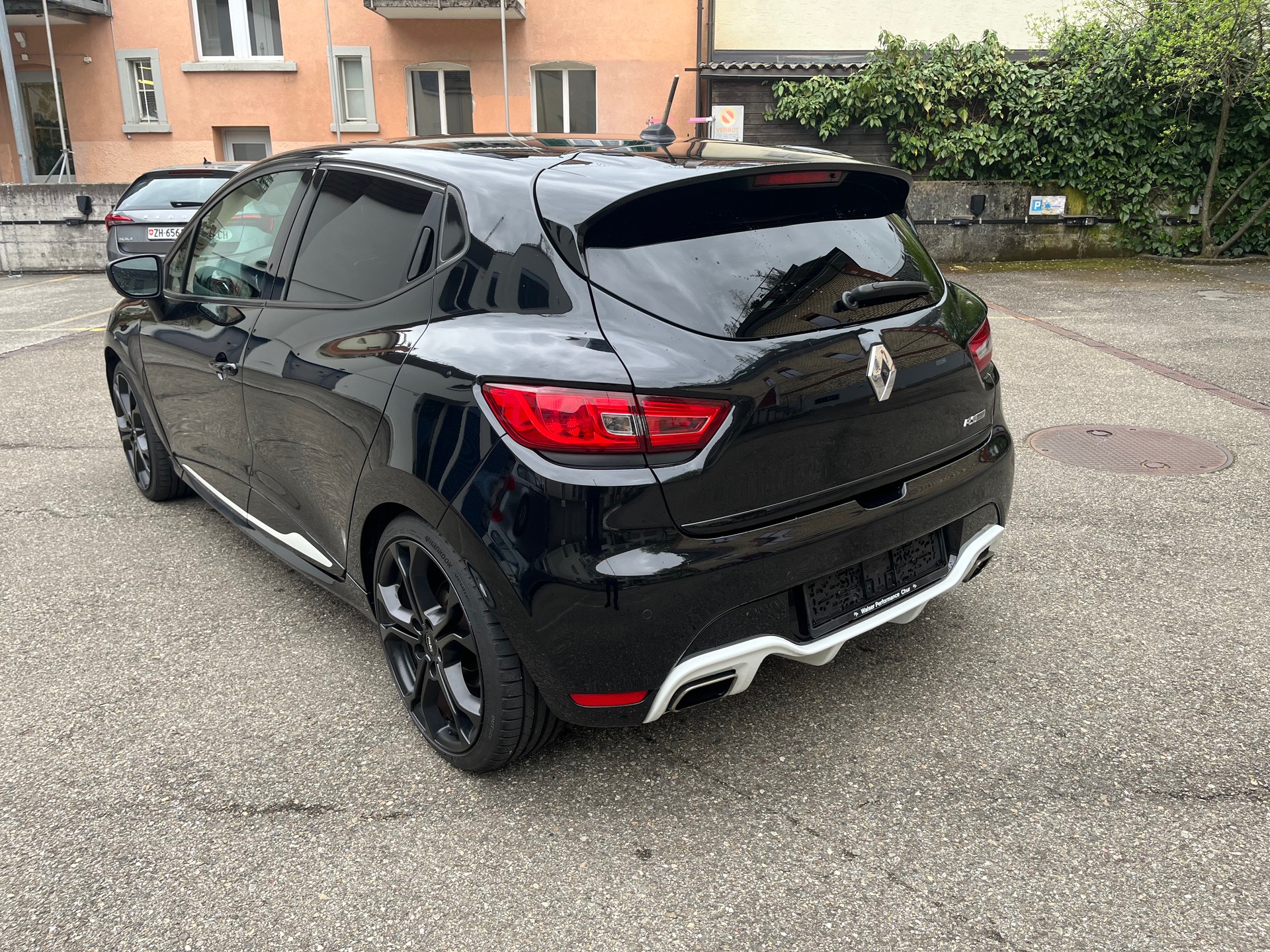 RENAULT Clio 1.6 T RS 200 EDC-image-3