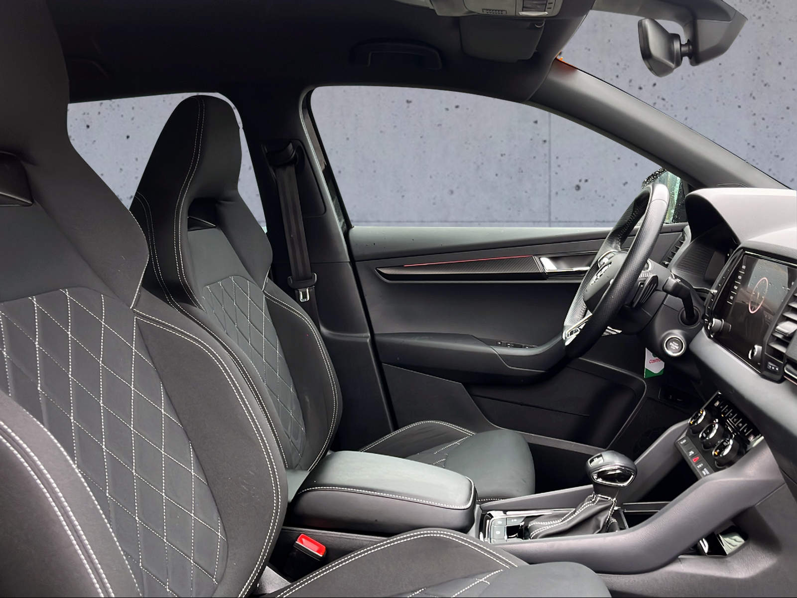 SKODA Karoq 1.5 TSI ACT SportLine DSG-image-8