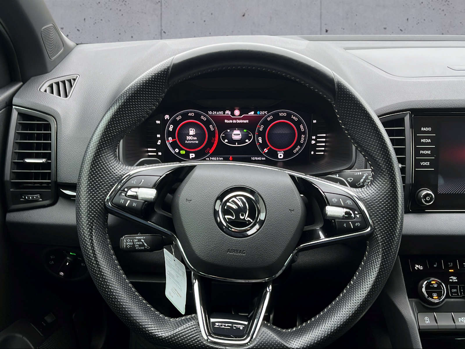 SKODA Karoq 1.5 TSI ACT SportLine DSG-image-3