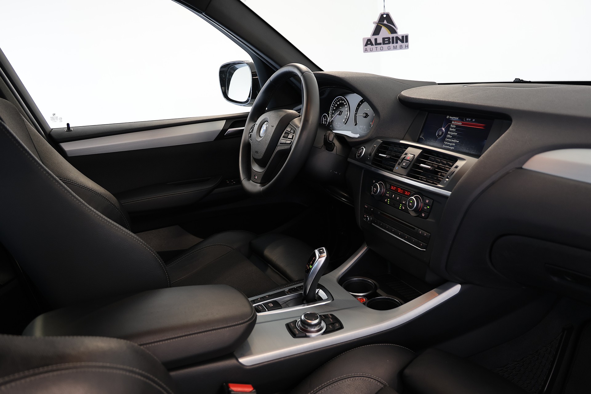 BMW X3 xDrive 20d M-Sport Steptronic-image-13