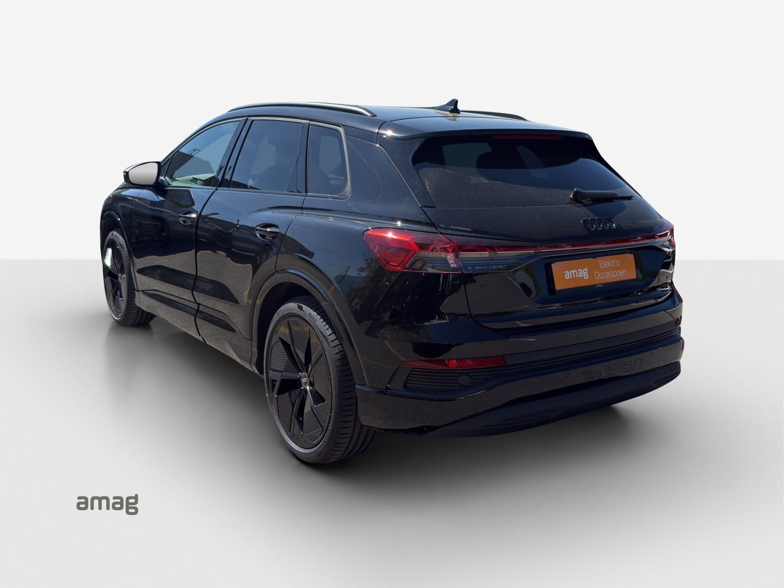 AUDI Q4 e-tron 50 quattro-image-2