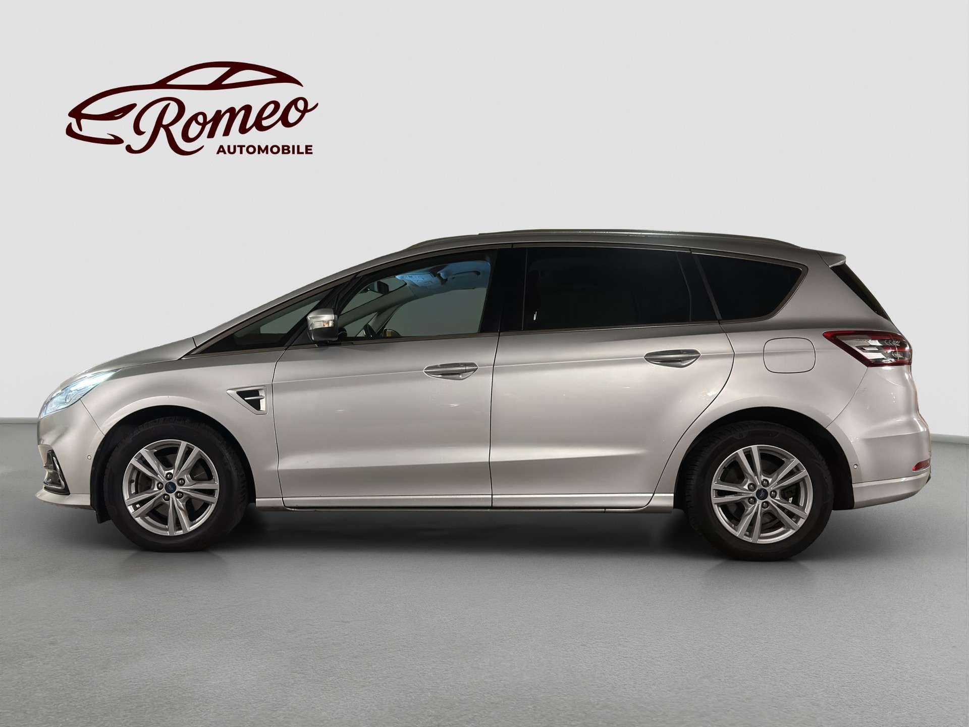 FORD S-Max 2.0 TDCi Titanium 4x4 Automatic ** Frisch ab MFK und Service ** Anhängerkupplung **-image-3
