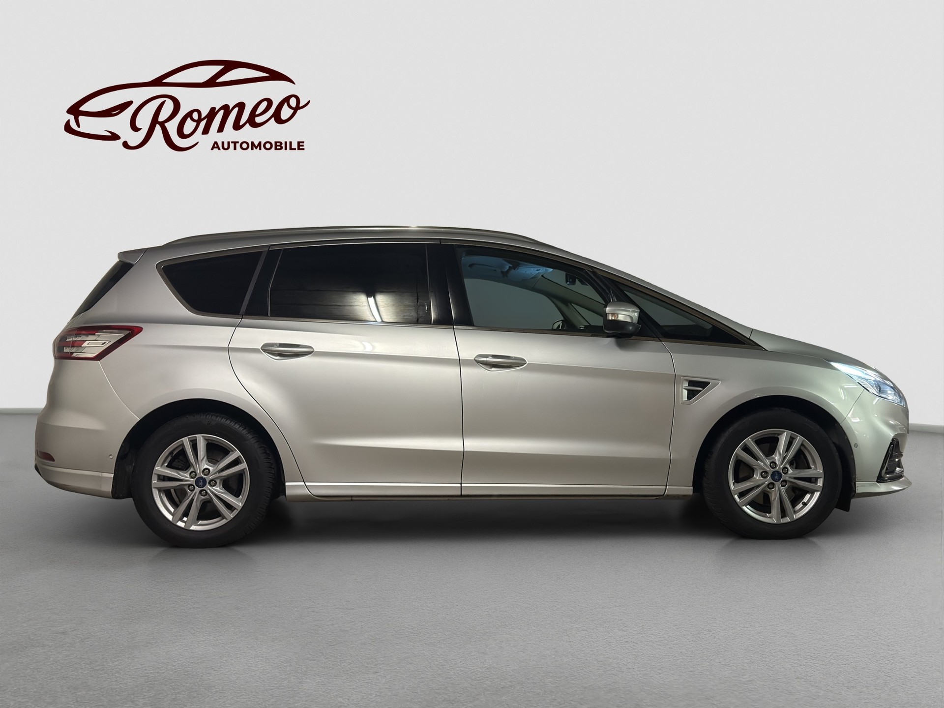 FORD S-Max 2.0 TDCi Titanium 4x4 Automatic ** Frisch ab MFK und Service ** Anhängerkupplung **-image-4