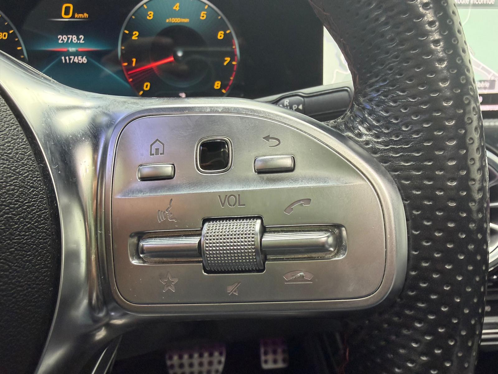 MERCEDES-BENZ CLA 250 4Matic AMG Line 7G-DCT - Toit ouvrant-image-21