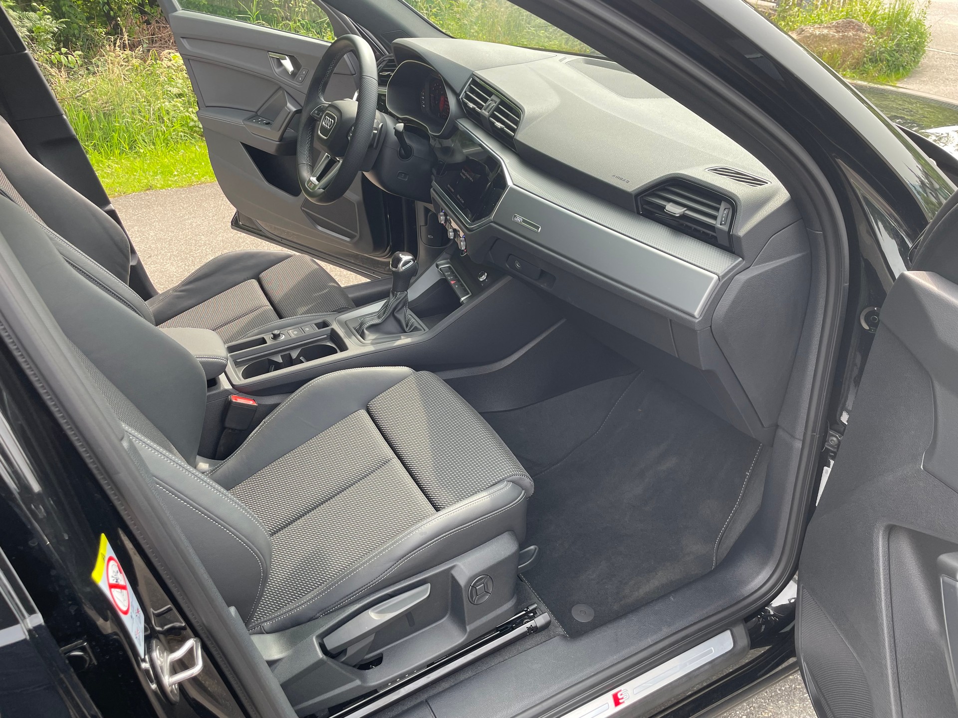 AUDI Q3 35 TFSI advanced Attraction S-tronic-image-8