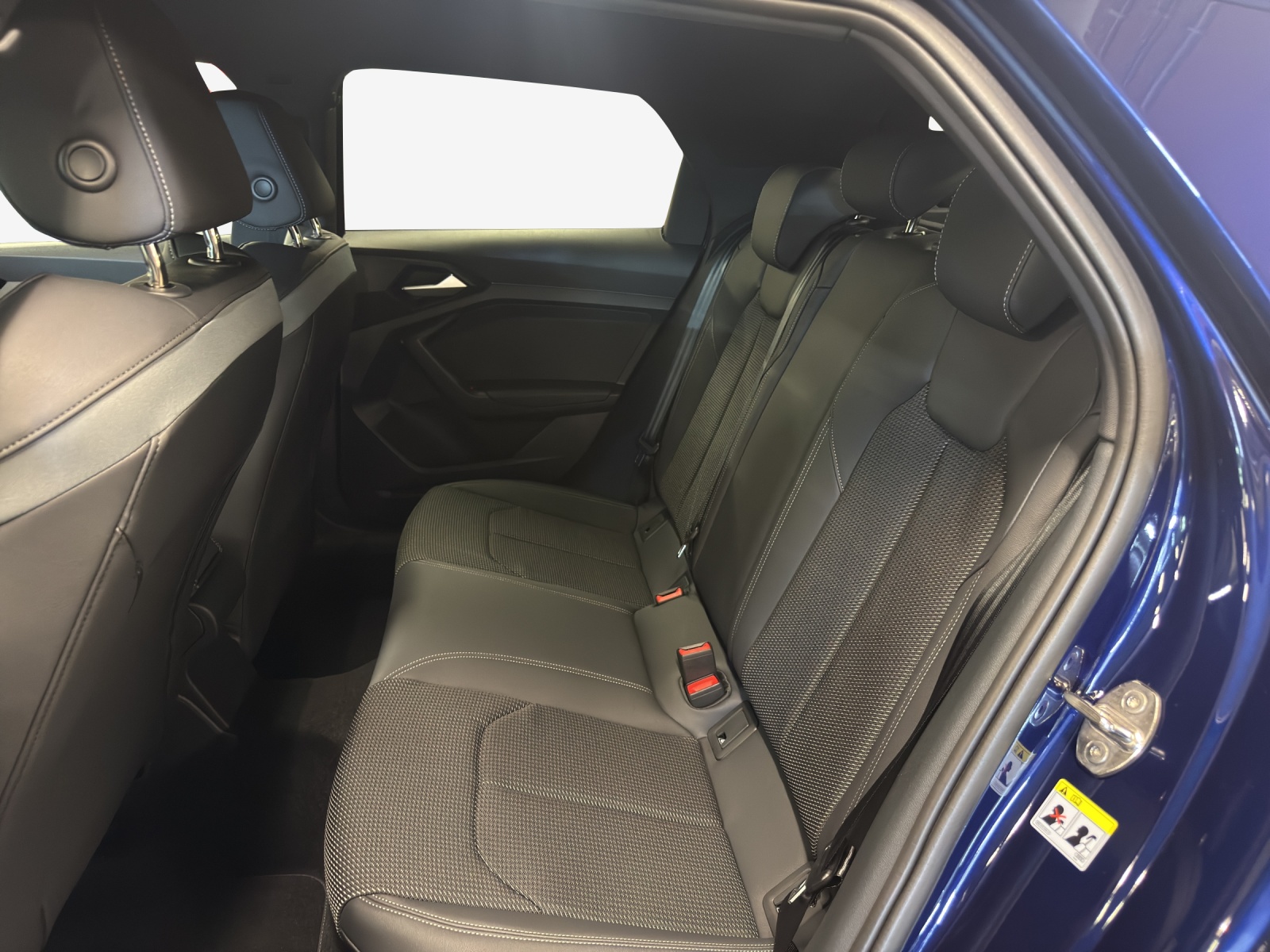 AUDI A1 Sportback 30 TFSI S-tronic-image-10