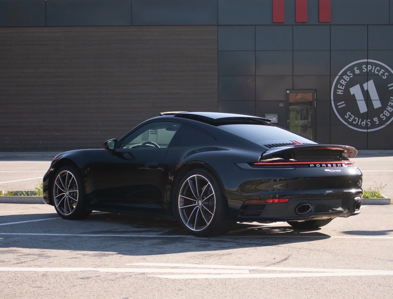 PORSCHE 3.0 Carrera PDK-image-1