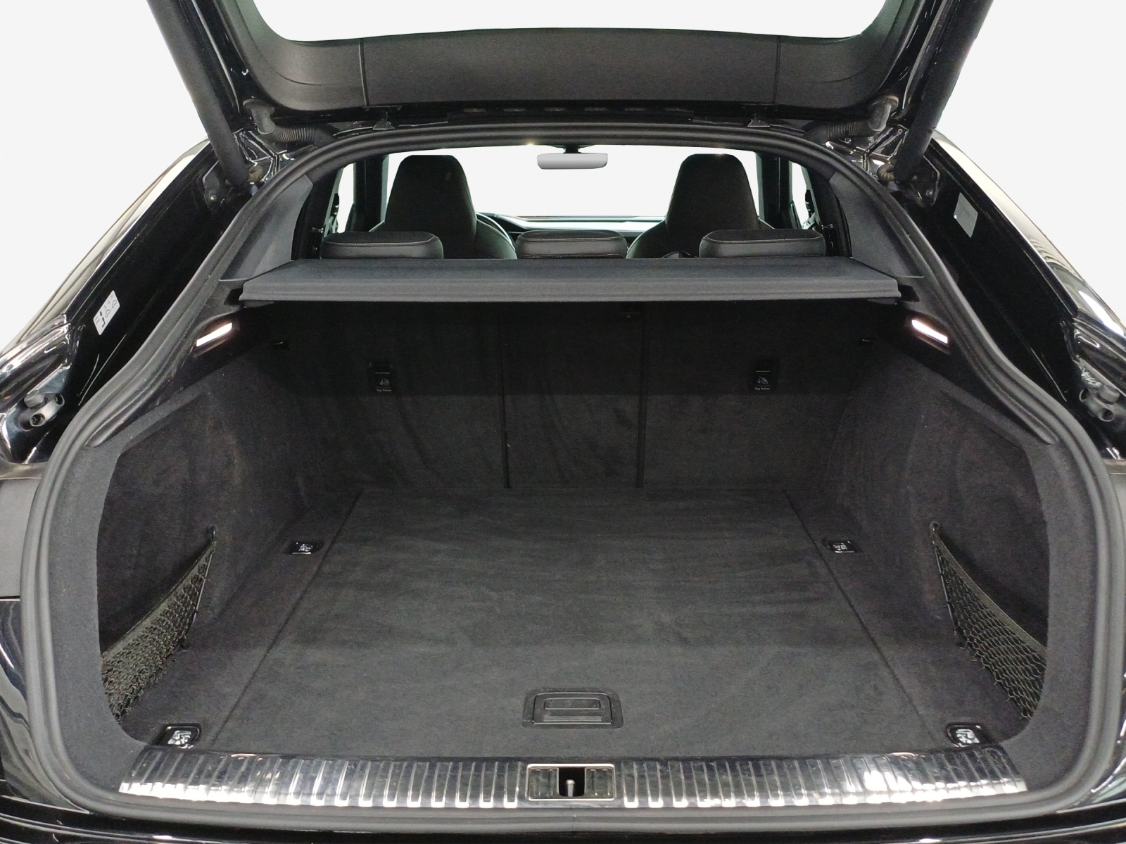 AUDI e-tron 55 Sportback S Line quattro-image-13