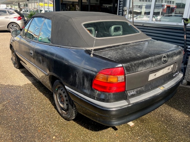 OPEL Astra Cabrio 1.6i Diamond Bertone-showroom-element-1