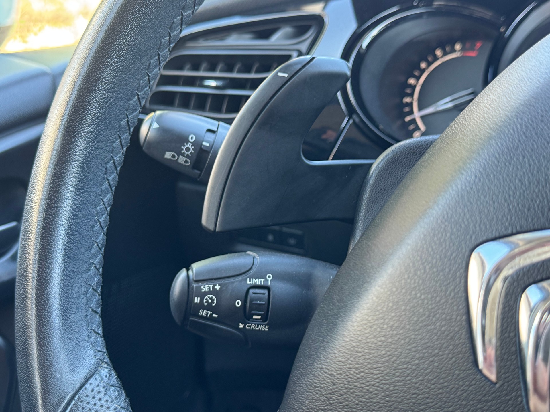 CITROEN C3 1.2i Exclusive ETG5-image-14