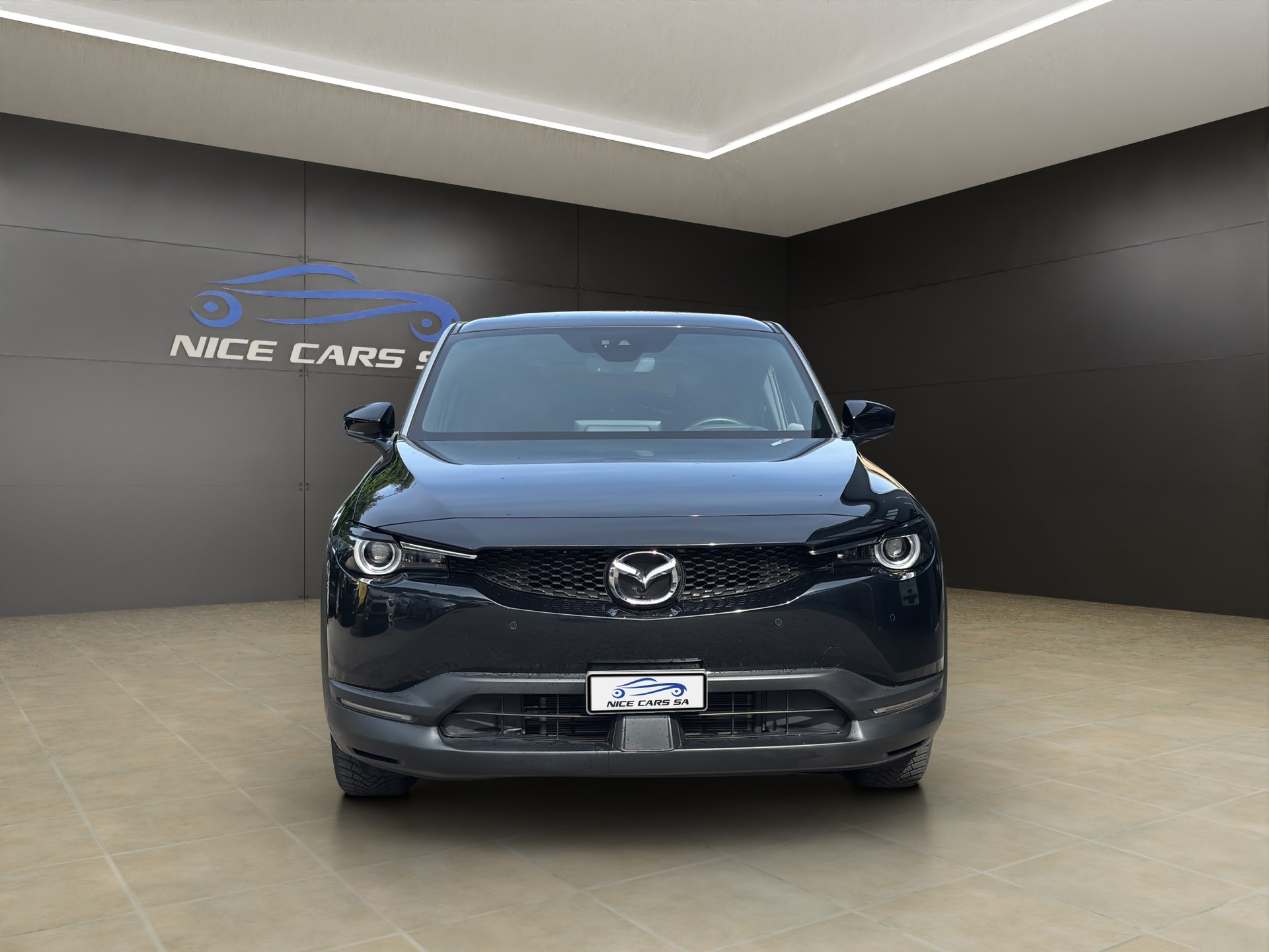MAZDA MX-30 e-Skyactiv Makoto-showroom-element-2