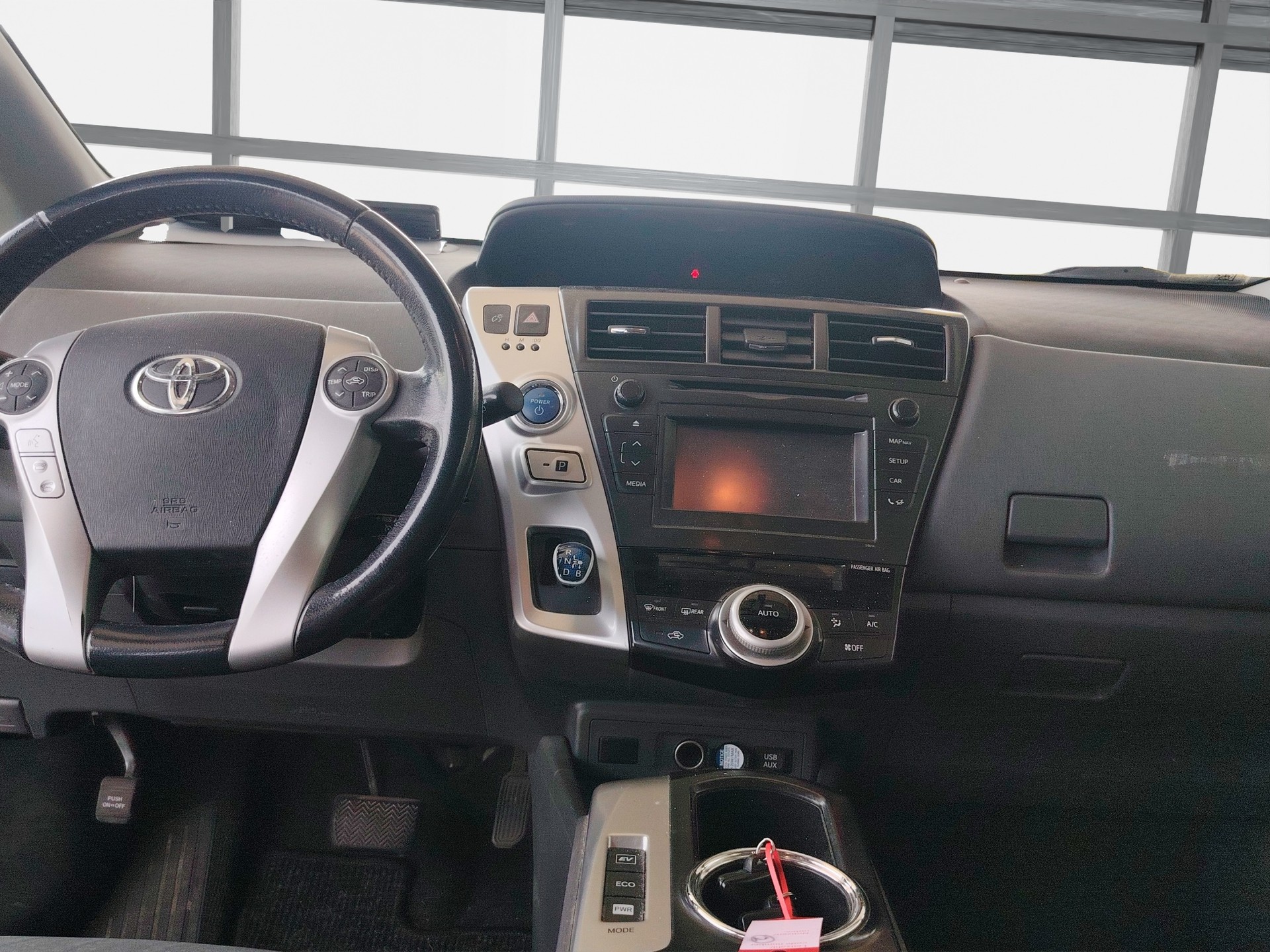 TOYOTA Prius+ 1.8 VVT-i HSD Sol-image-11