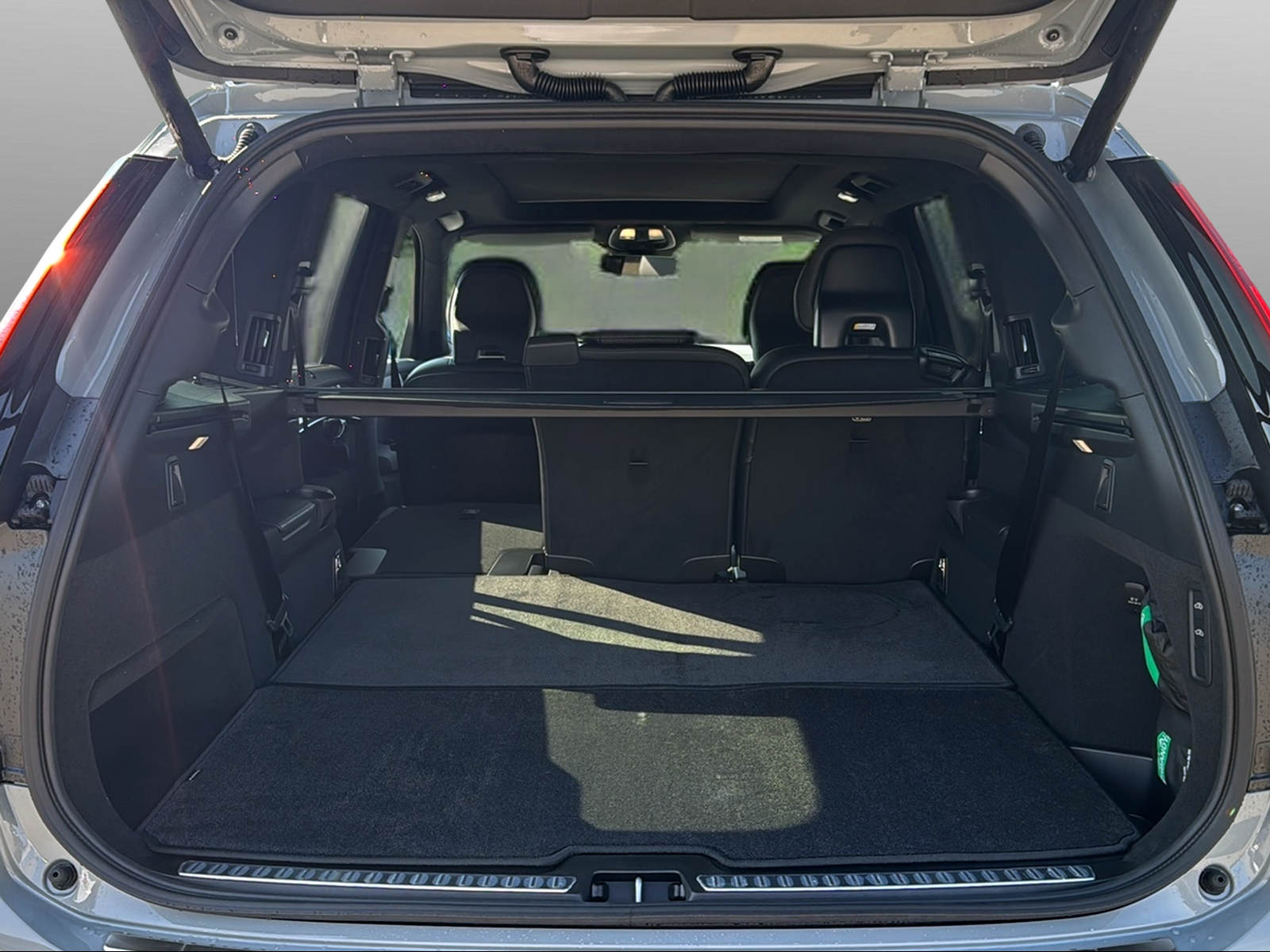 VOLVO XC90 2.0 T8 TE Black Edition eAWD-image-15