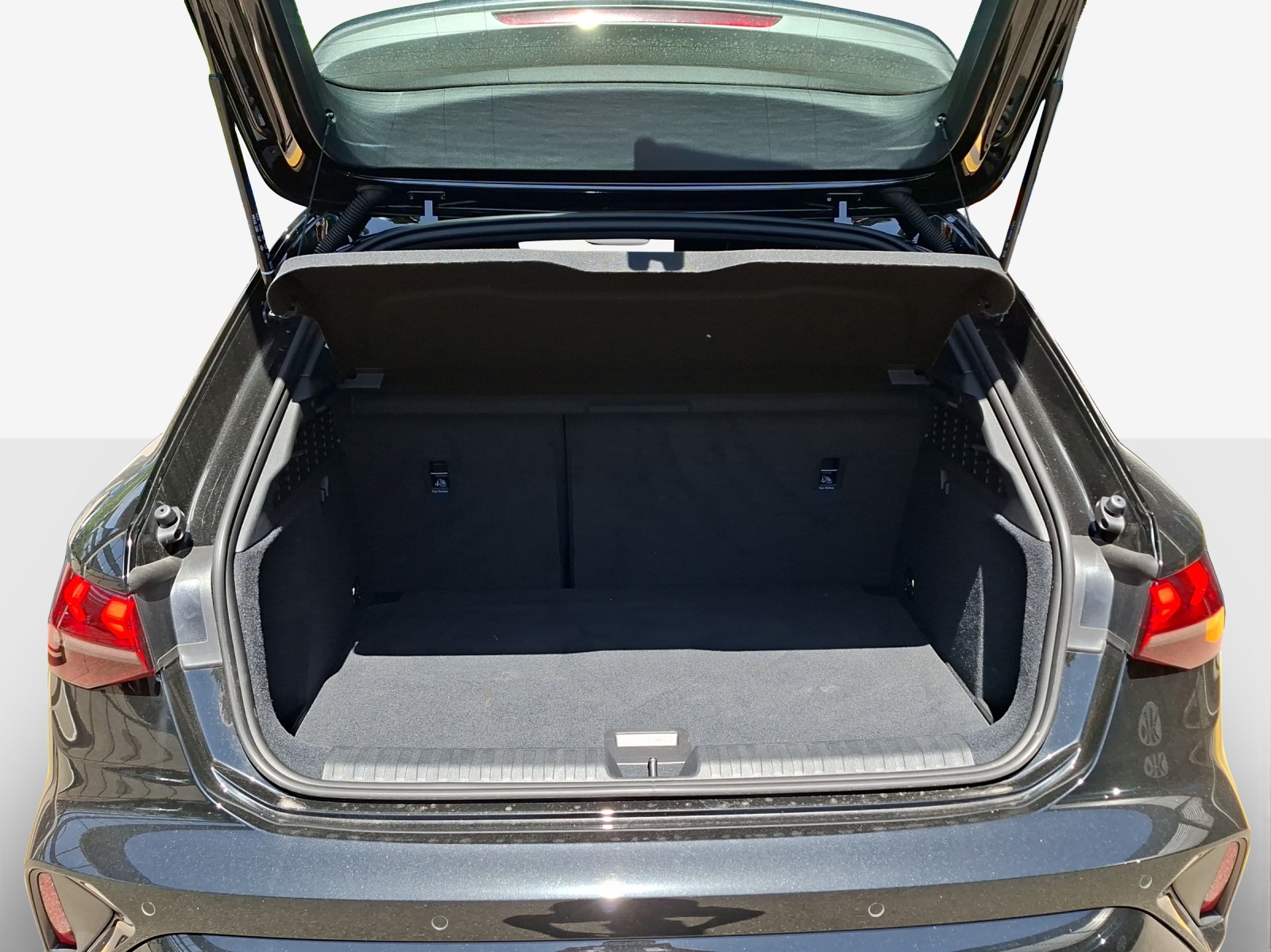 AUDI A3 Sportback 35 TFSI S line S-tronic-image-12