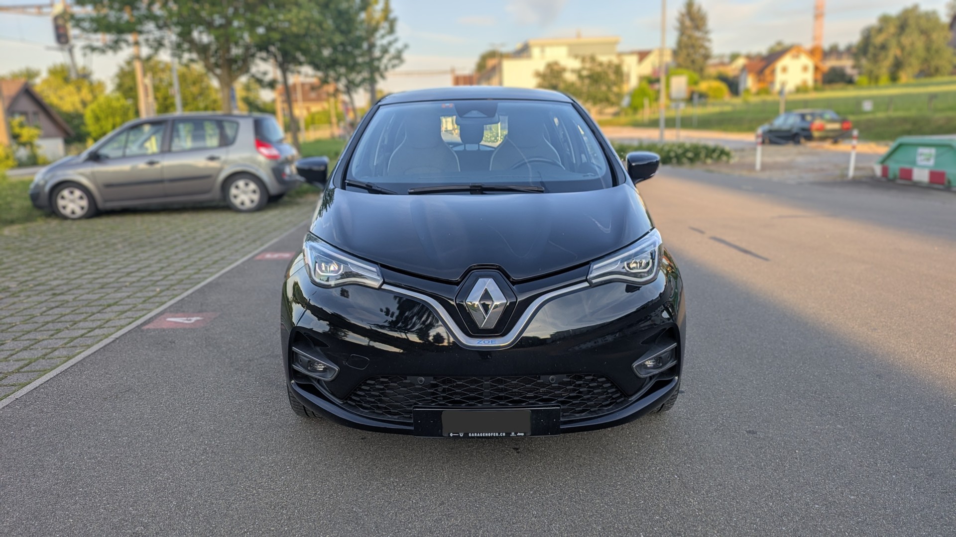 RENAULT RENAULT Zoe Intens R135 (Batterie Miete)-image-1
