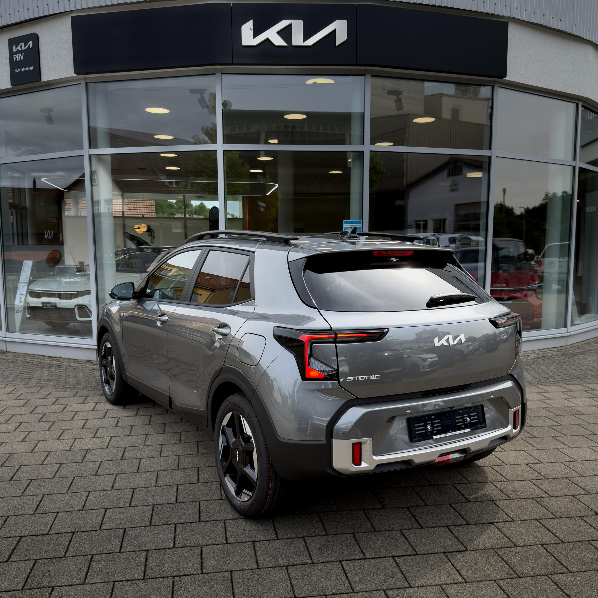 KIA Stonic 1.0 T-GDi MHEV Power-image-1