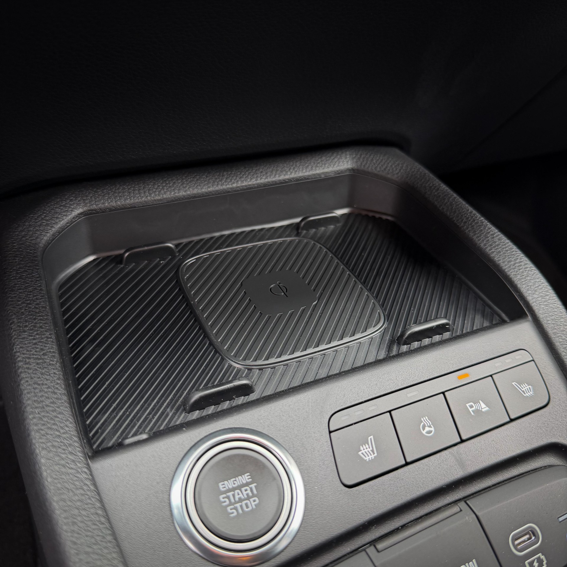 KIA Stonic 1.0 T-GDi MHEV Power-image-9
