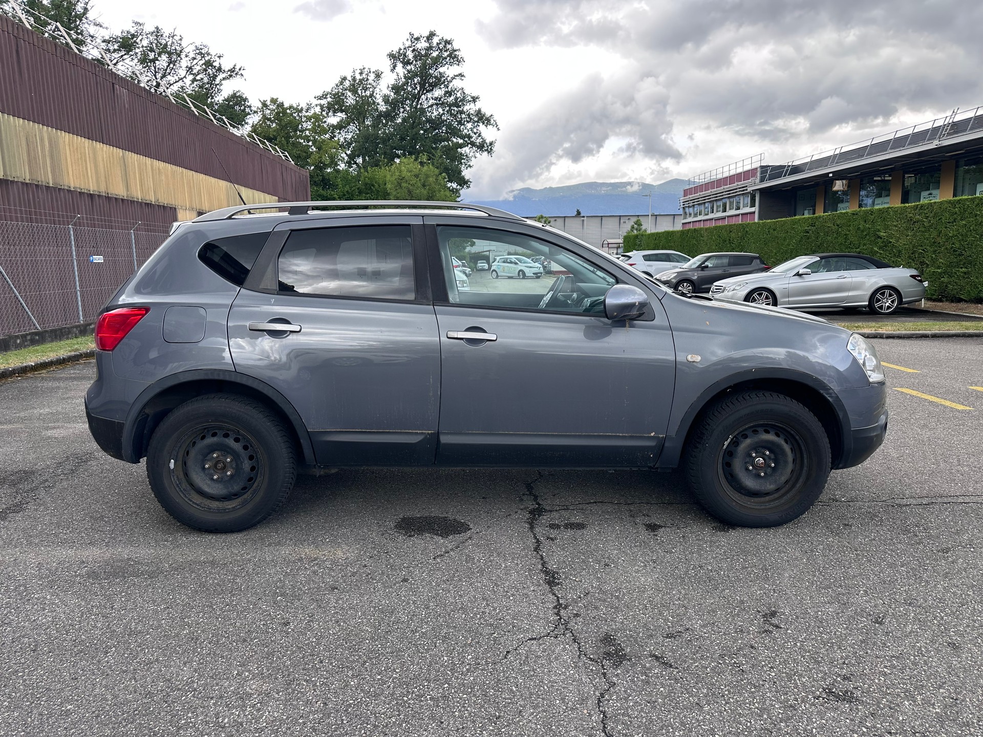 NISSAN Qashqai 2.0 4WD Lounge XTronic CVT-image-4