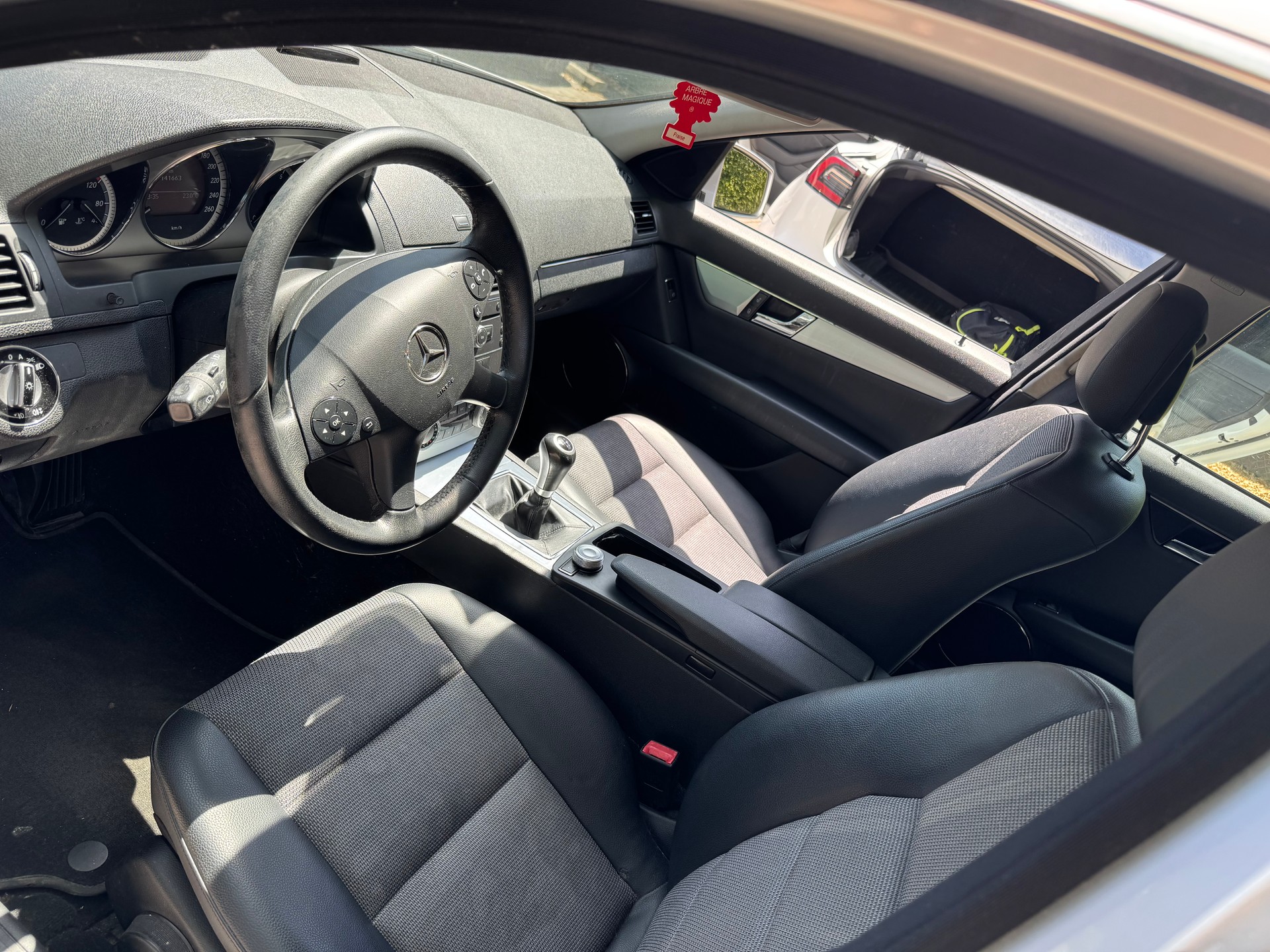 MERCEDES-BENZ C 200 Kompressor-image-4