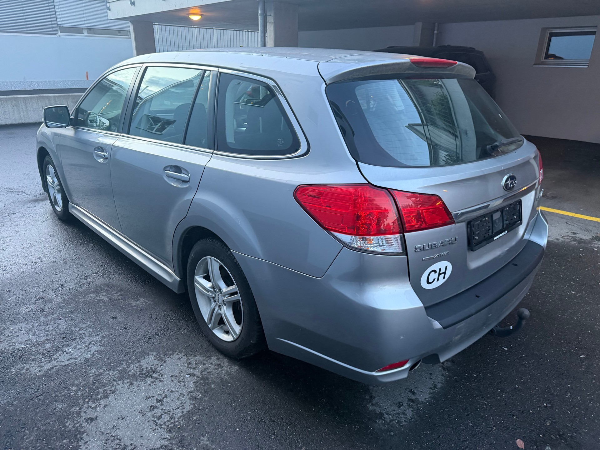 SUBARU Legacy 2.0i Swiss Special AWD Lineartronic-image-3