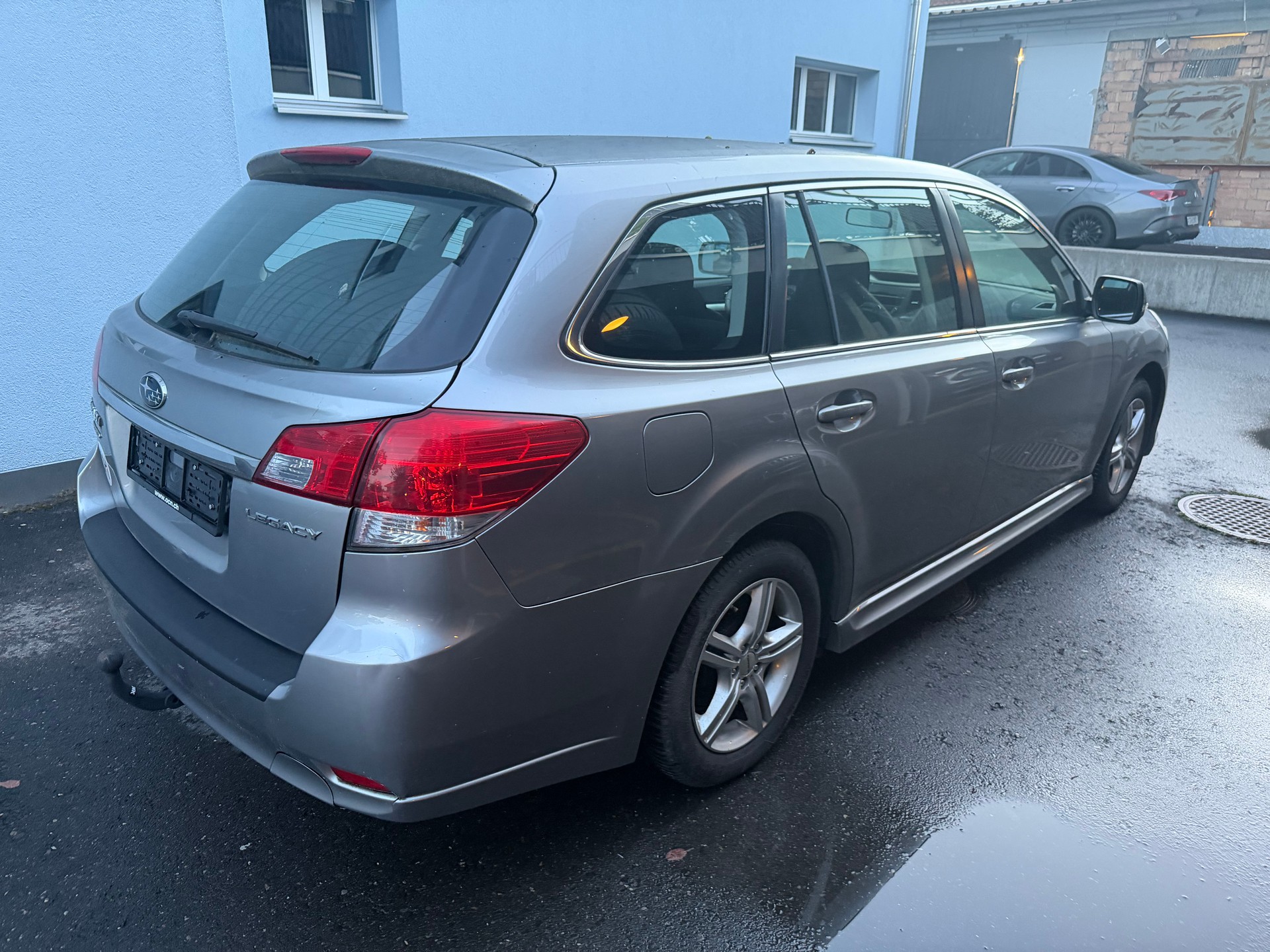 SUBARU Legacy 2.0i Swiss Special AWD Lineartronic-image-2