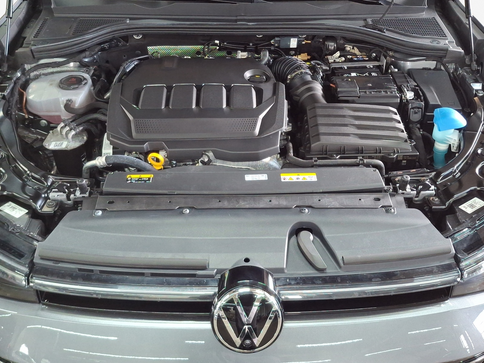 VW Passat Variant 2.0 TDI evo Elegance 4 Motion DSG-image-15