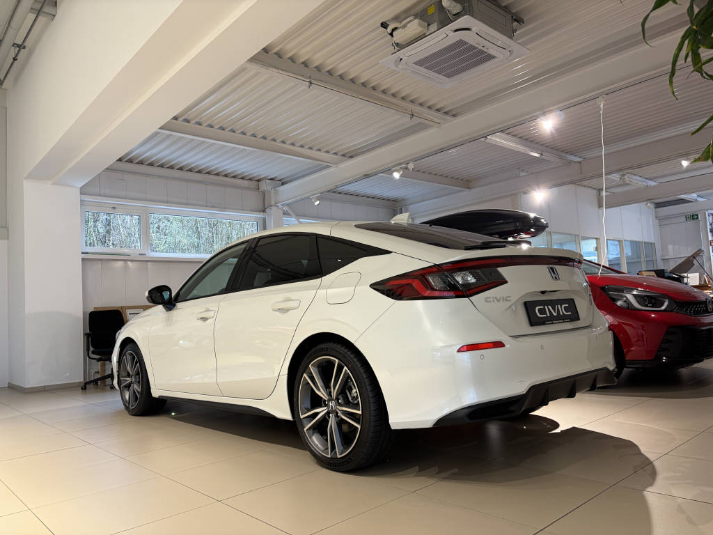 HONDA Civic 2.0 i-MMD Advance-image-3