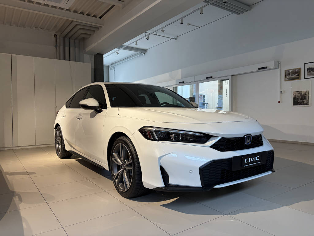 HONDA Civic 2.0 i-MMD Advance-image-1