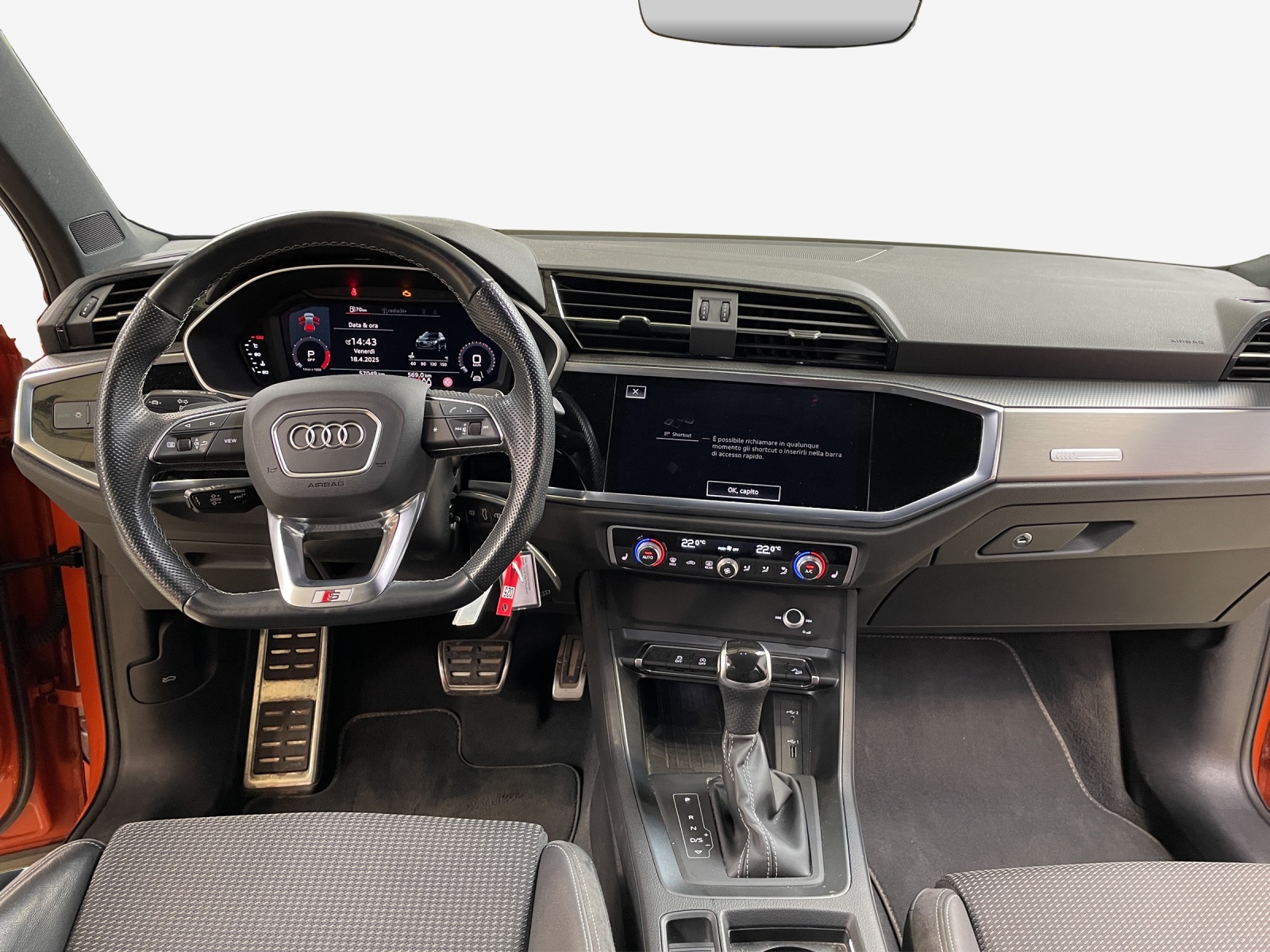 AUDI Q3 35 TFSI S line Attraction S-tronic-image-8