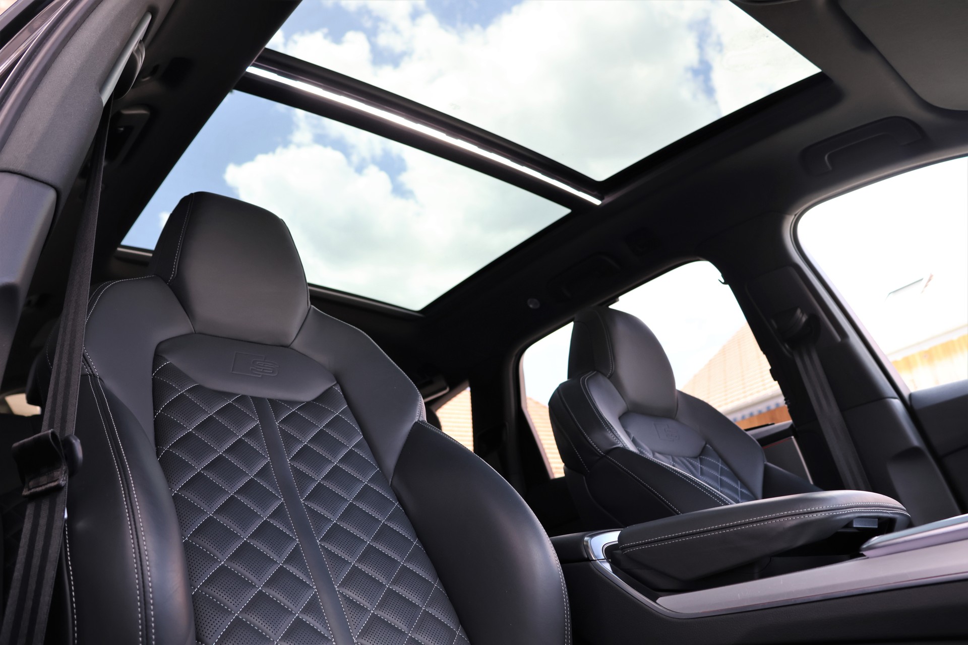 AUDI Q7 50 TDI quattro S Line tiptronic (CH) 7 Plätzer + 3.5T AHK-image-23