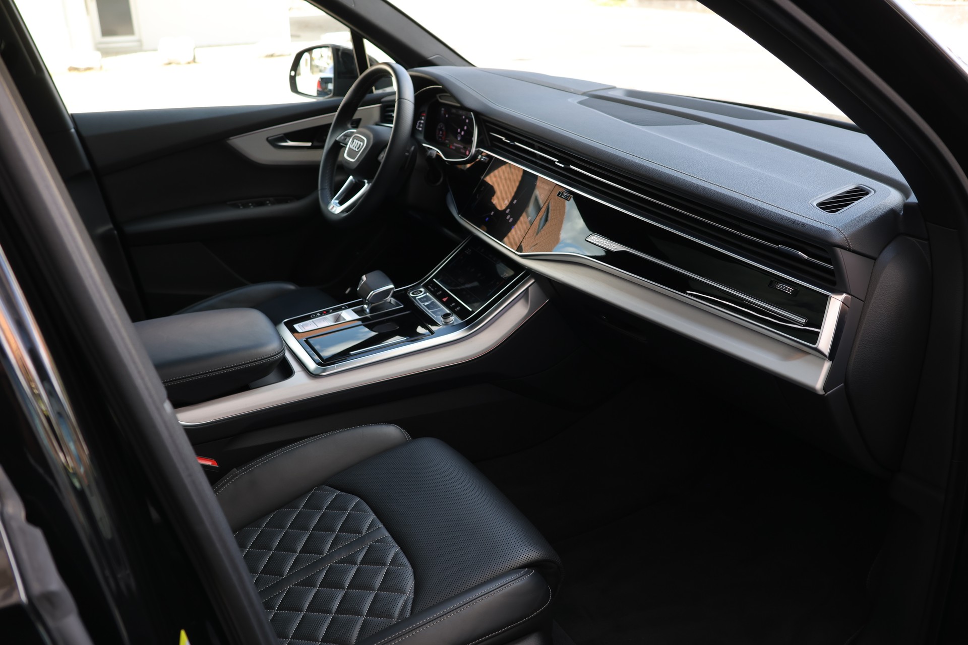 AUDI Q7 50 TDI quattro S Line tiptronic (CH) 7 Plätzer + 3.5T AHK-image-21