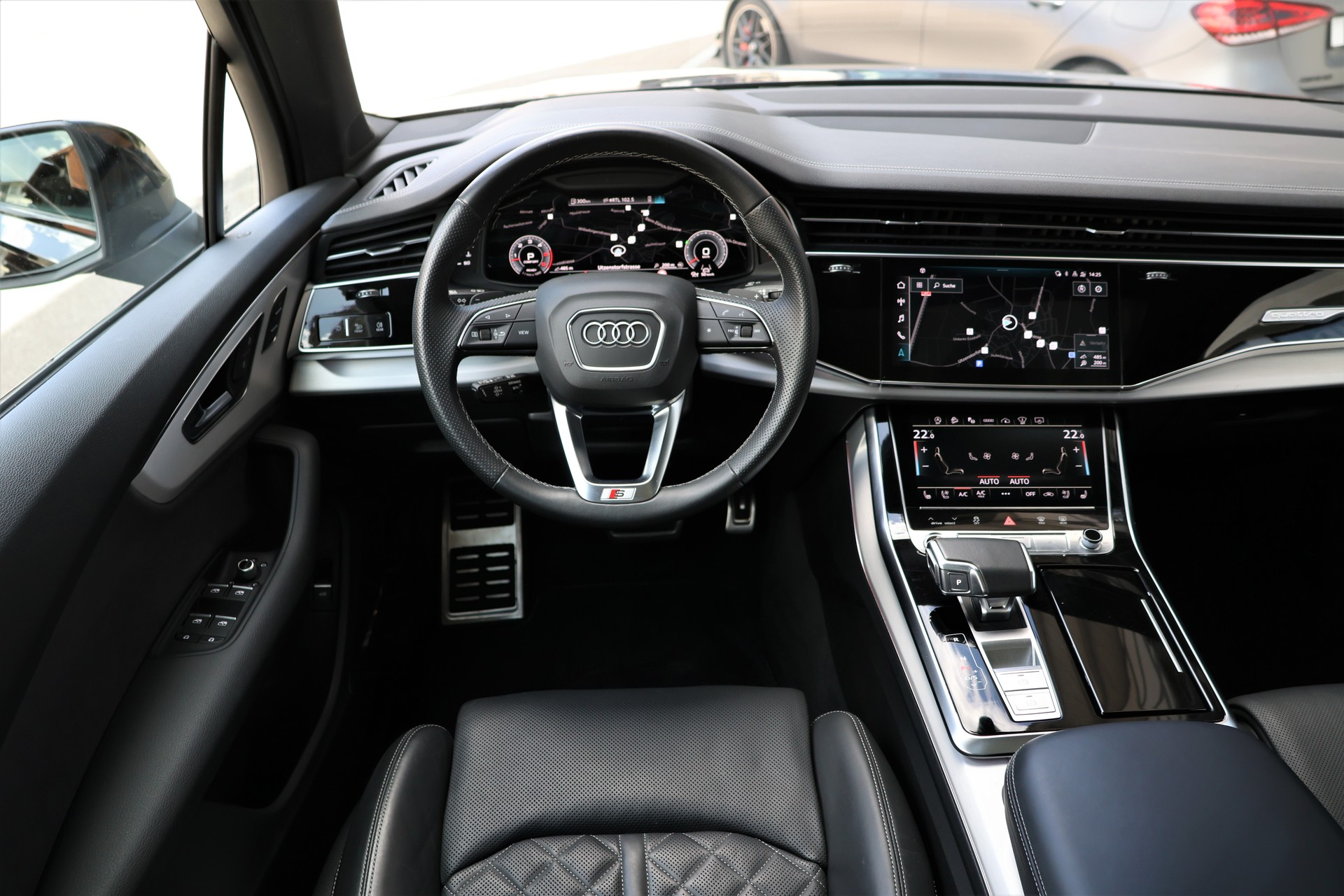 AUDI Q7 50 TDI quattro S Line tiptronic (CH) 7 Plätzer + 3.5T AHK-image-15