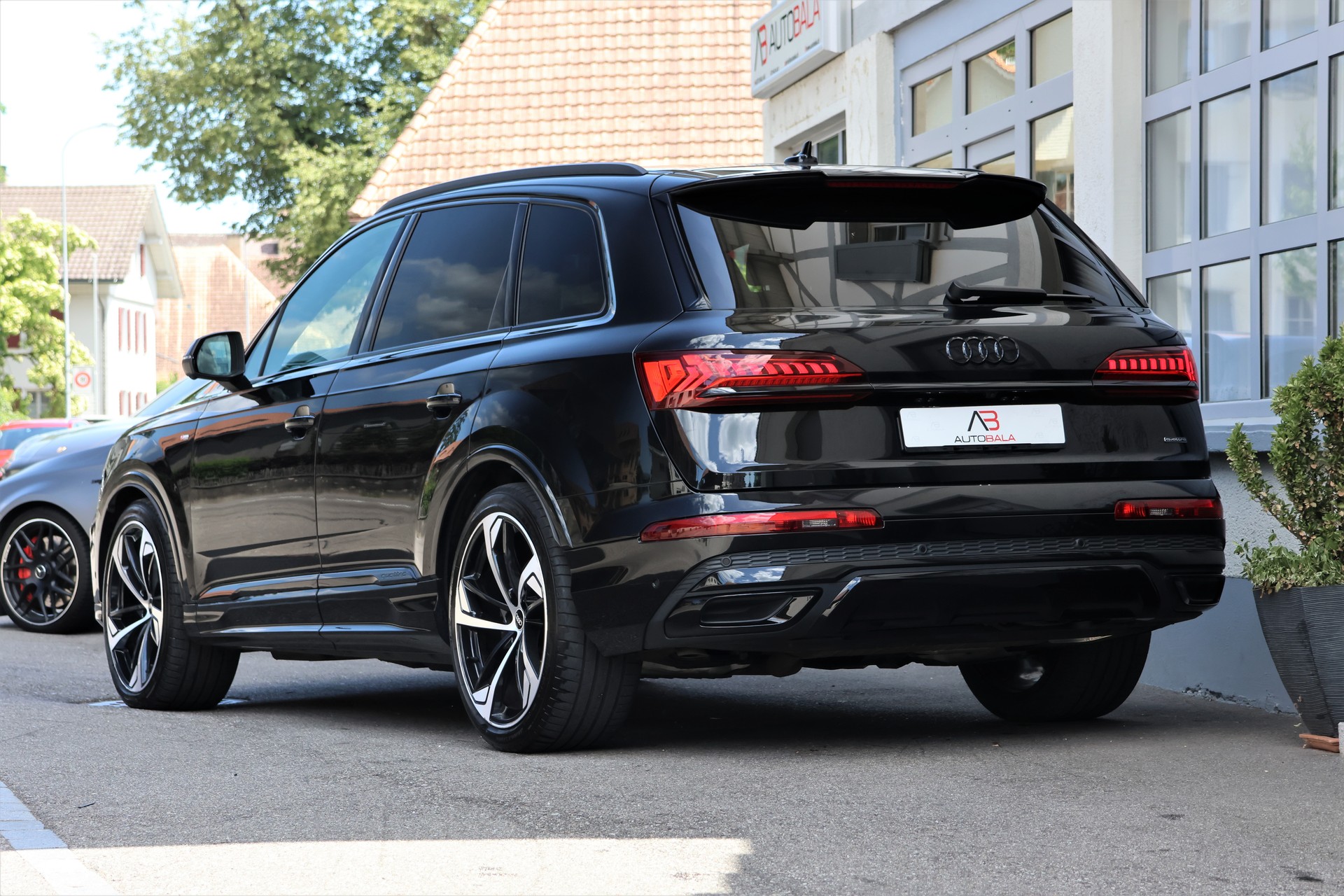 AUDI Q7 50 TDI quattro S Line tiptronic (CH) 7 Plätzer + 3.5T AHK-image-2