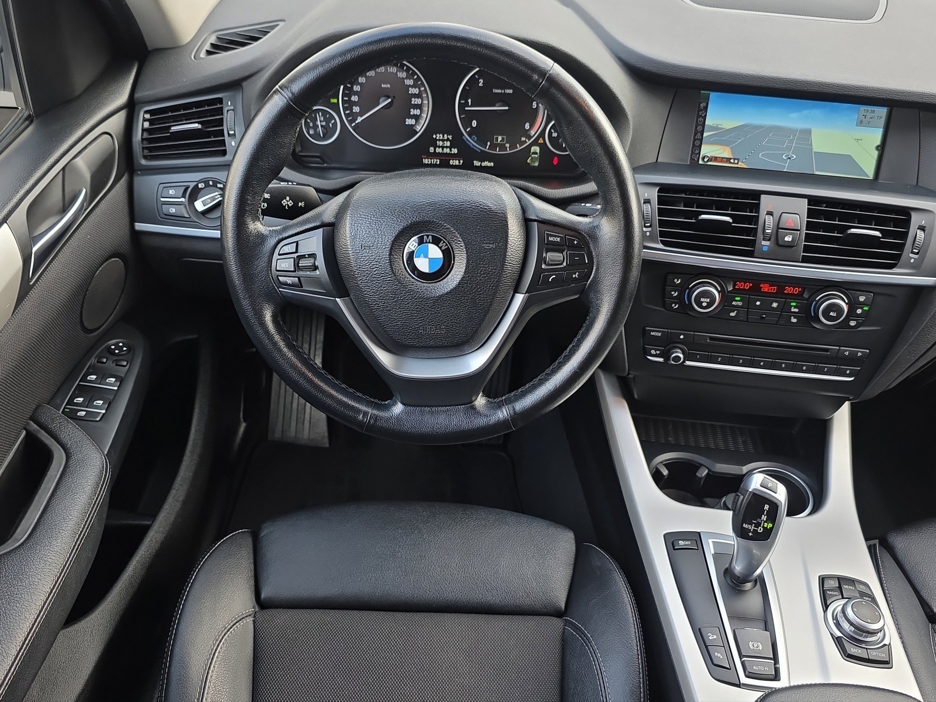 BMW X3 xDrive 20d Steptronic-image-10