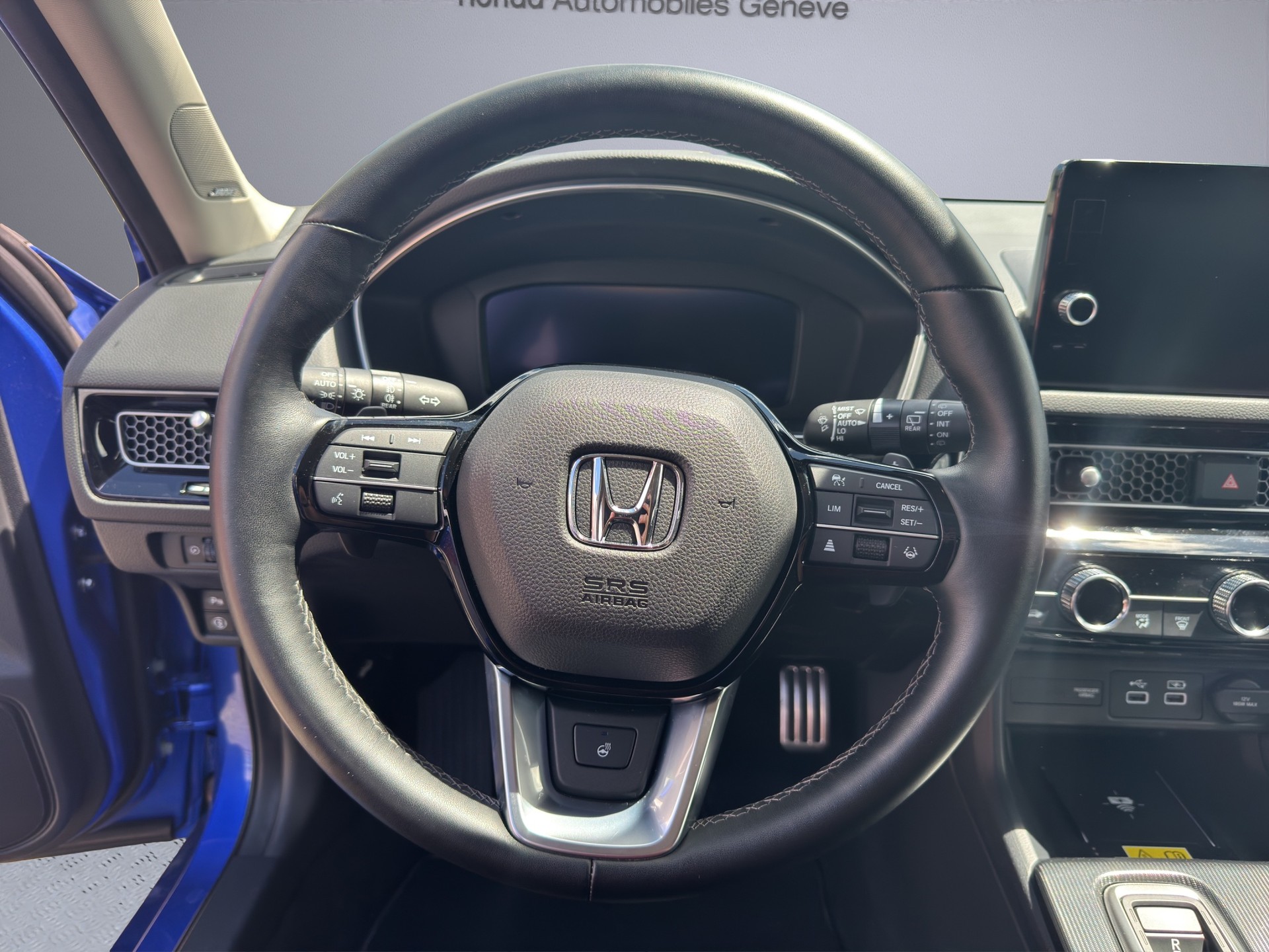 HONDA Civic 2.0 i-MMD Advance-image-9