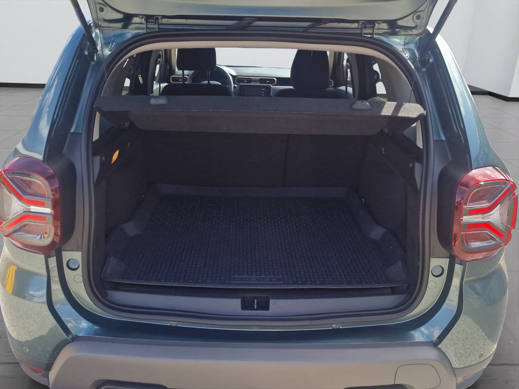 DACIA Duster 1.3 TCe 150 Extreme 4WD-image-15
