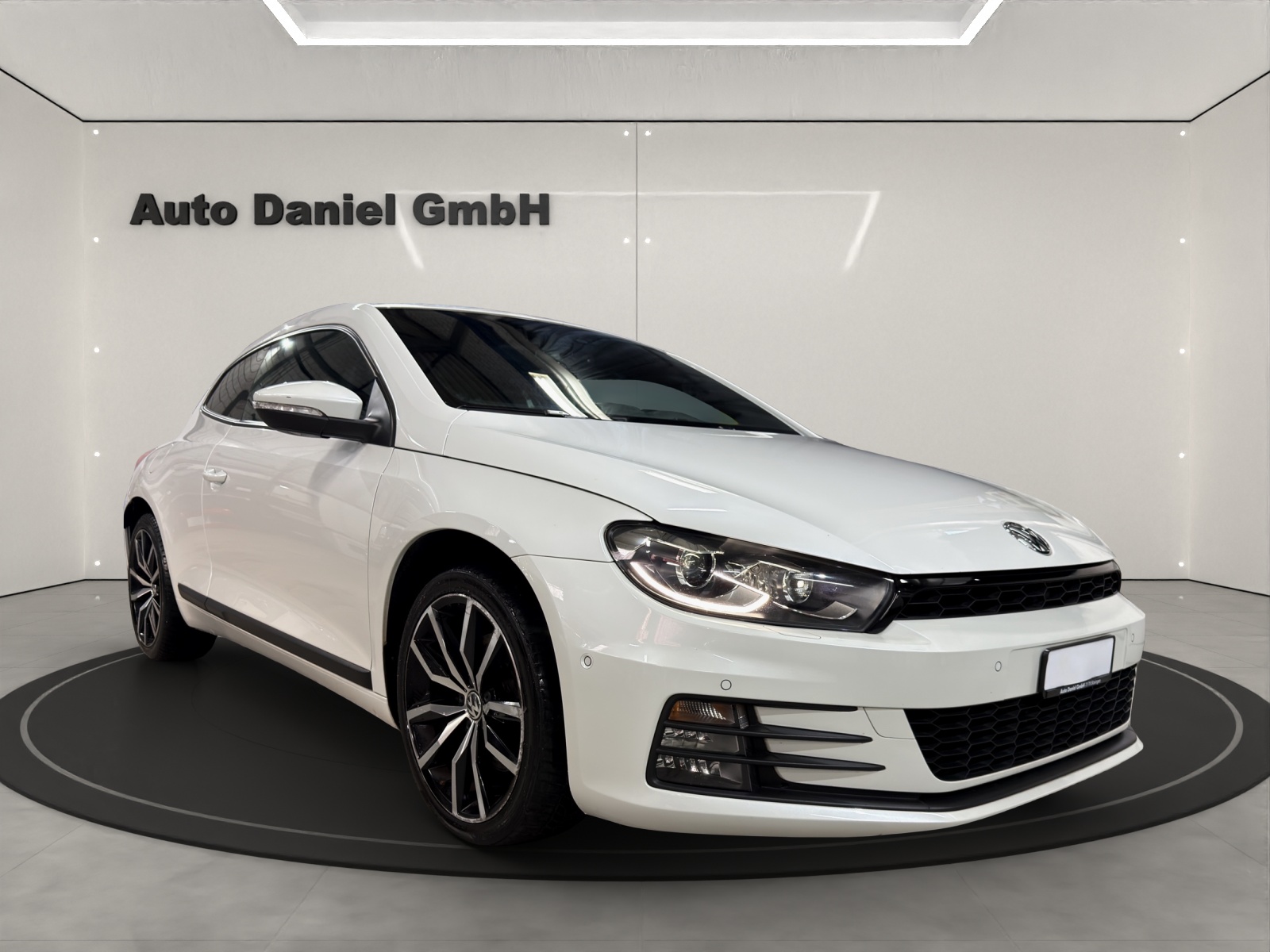 VW Scirocco 2.0 TSI DSG-image-3
