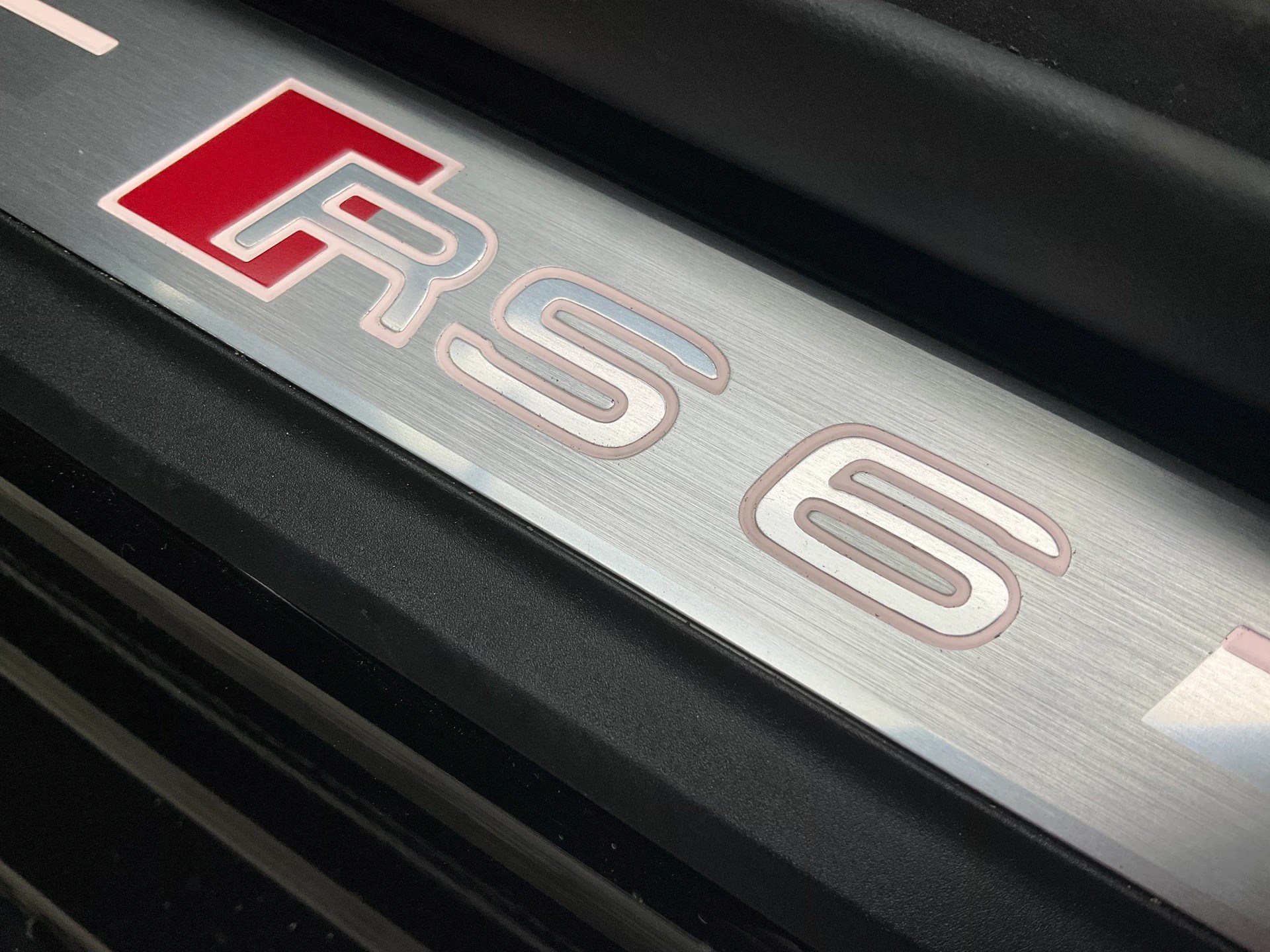 AUDI RS6 Avant 4.0 TFSI V8 quattro ***NEUPREIS 190'900 SFR***-image-9