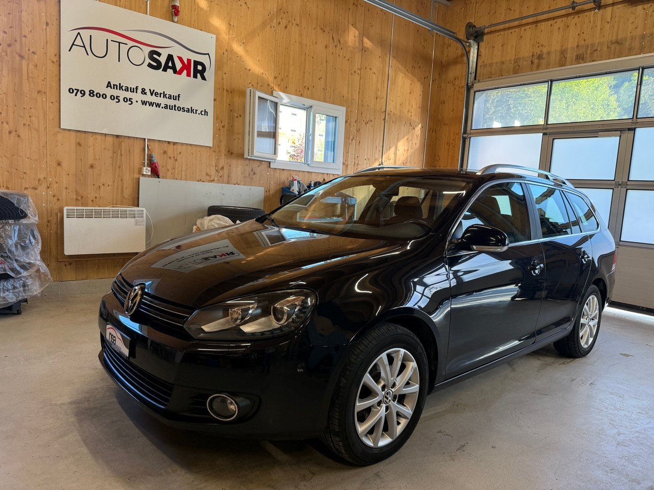 VW Golf Variant 1.6 TDI Team 4Motion-image-0